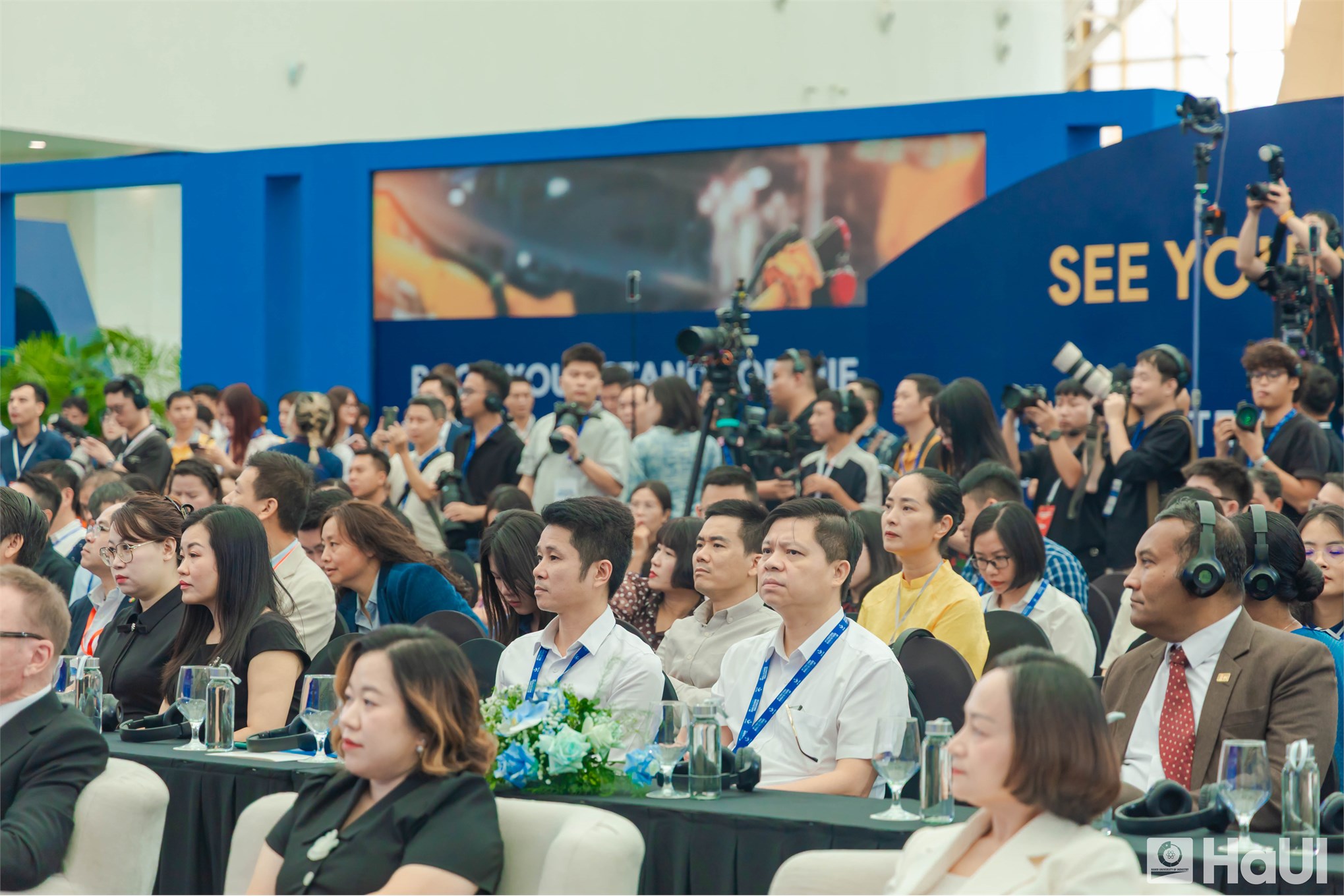 Dấu ấn khoa học công nghệ HaUI tại Hanoi MIP Fair 2026