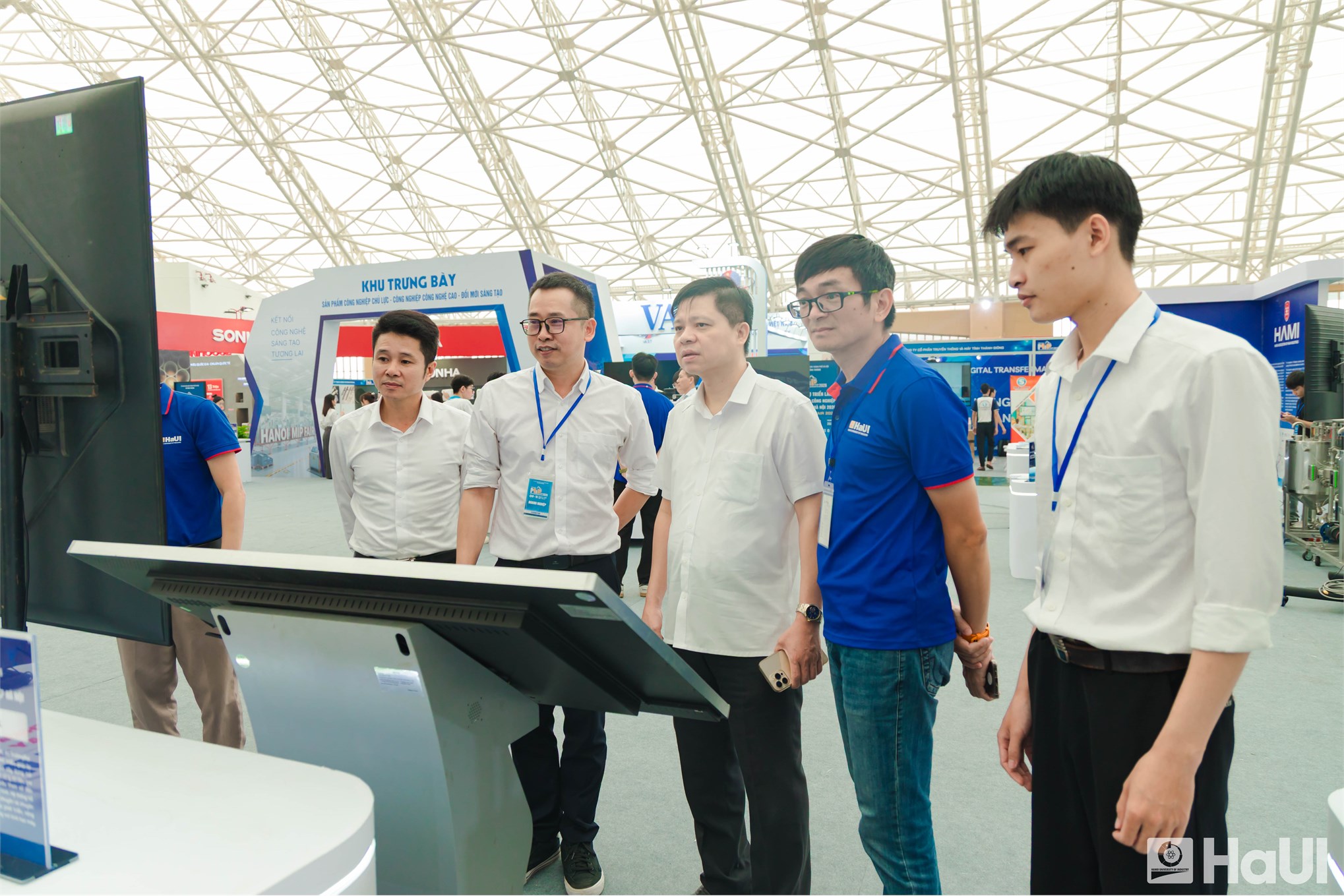 Dấu ấn khoa học công nghệ HaUI tại Hanoi MIP Fair 2026