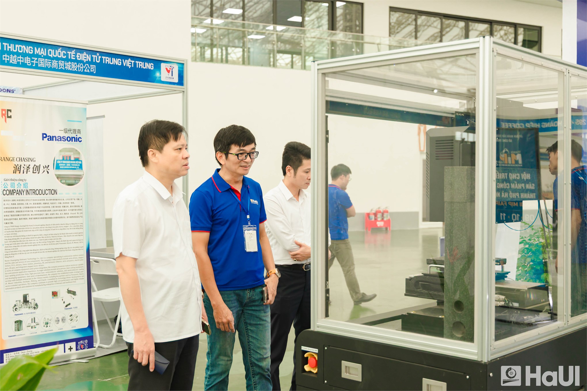 Dấu ấn khoa học công nghệ HaUI tại Hanoi MIP Fair 2026