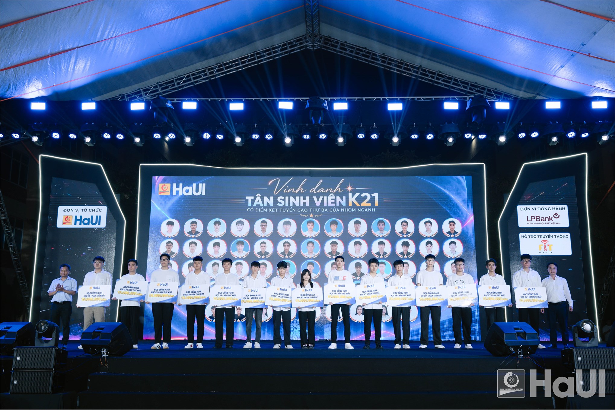 HaUI SPARK 2026: Cháy hết mình cùng tuổi trẻ HaUI