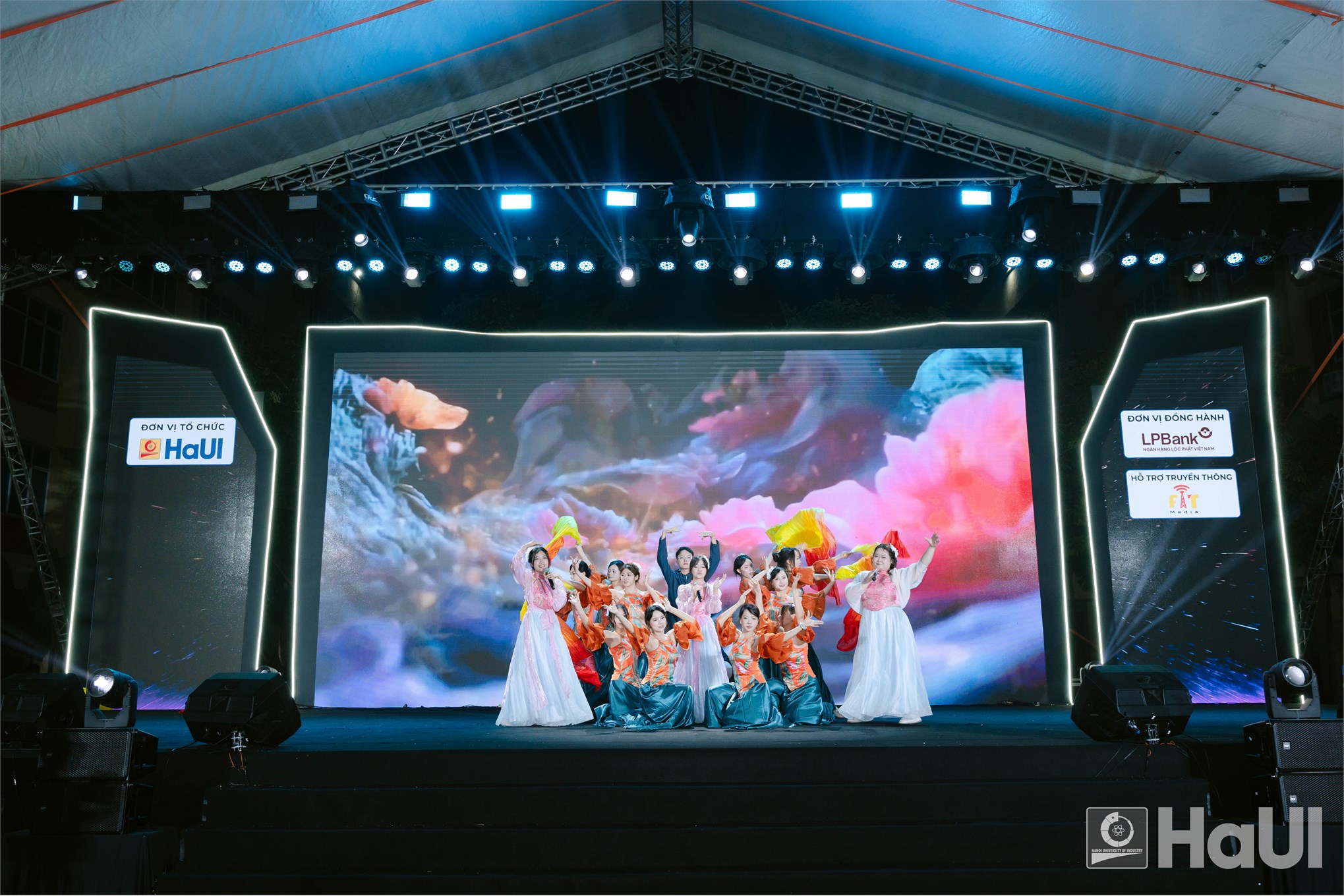 HaUI SPARK 2026: Cháy hết mình cùng tuổi trẻ HaUI