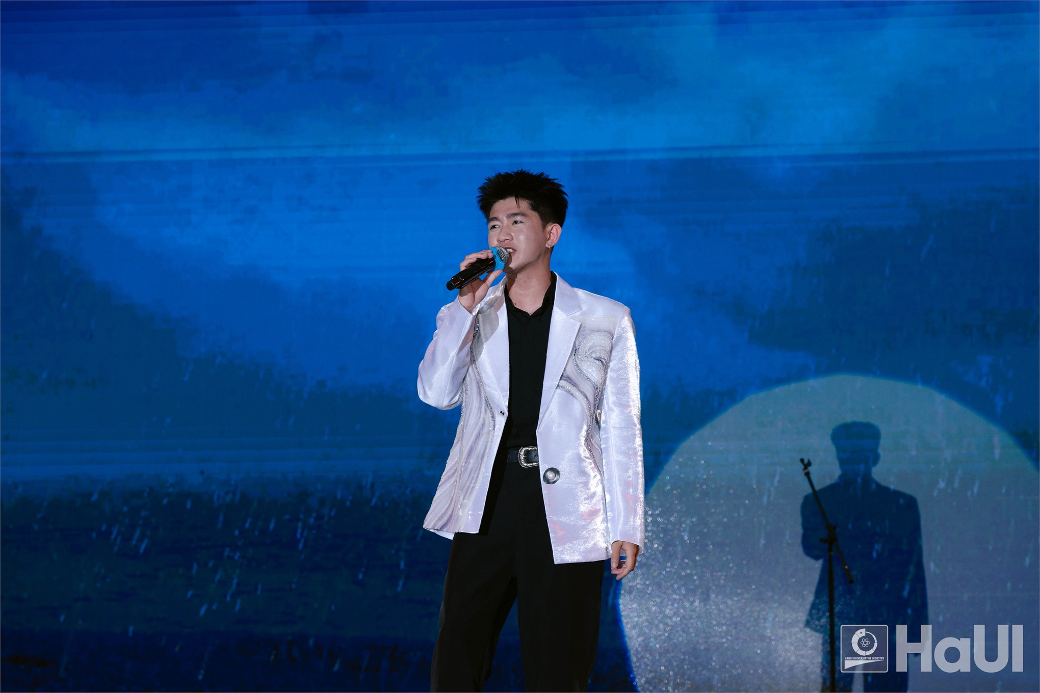 HaUI SPARK 2026: Cháy hết mình cùng tuổi trẻ HaUI