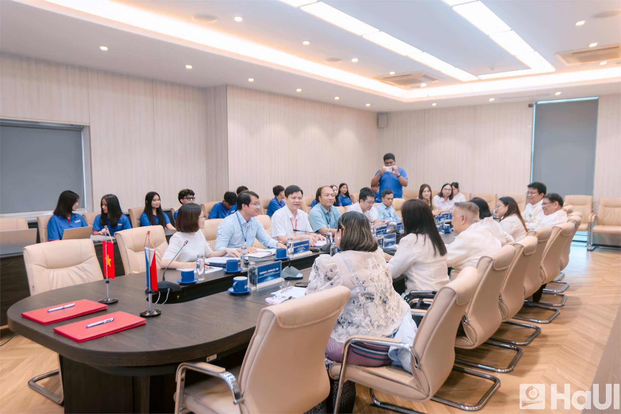 Đại học Công nghiệp Hà Nội tiếp và làm việc với Trường Cao đẳng Leon Guinto, Philippines