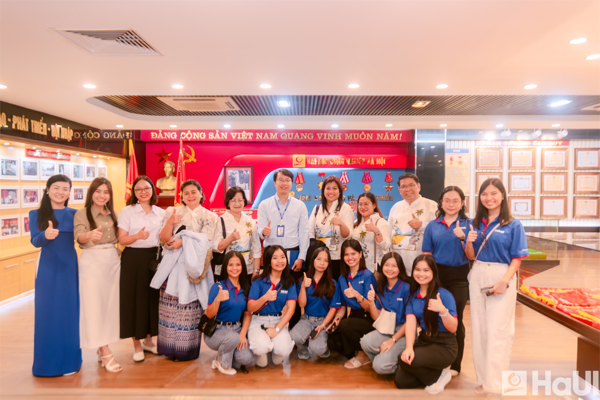 Đại học Công nghiệp Hà Nội tiếp và làm việc với Trường Cao đẳng Leon Guinto, Philippines