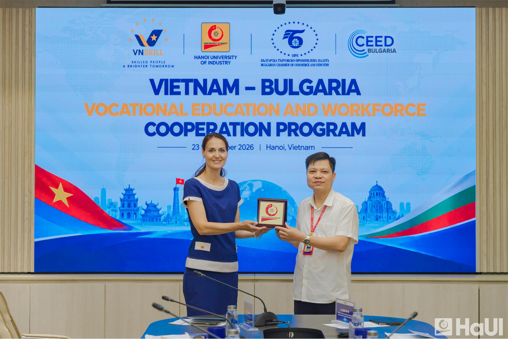 Mở rộng cơ hội học tập, làm việc tại Bulgari cho sinh viên Đại học Công nghiệp Hà Nội