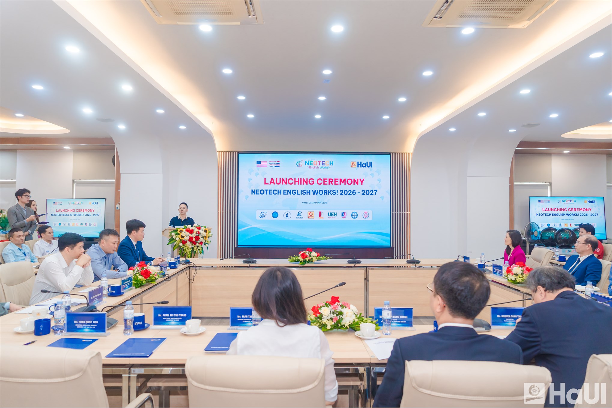 Đại sứ Hoa Kỳ tại Việt Nam Jennifer Wicks dự khai giảng NeoTECH English Works tại Đại học Công nghiệp Hà Nội