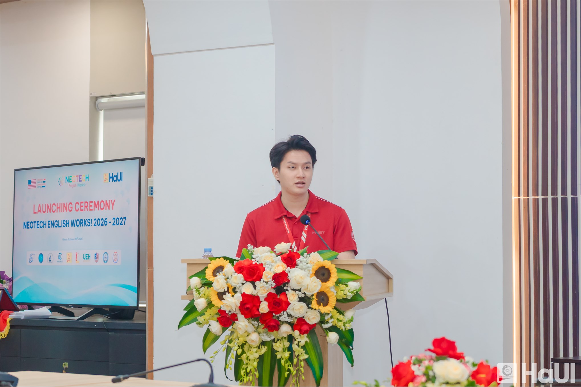Đại sứ Hoa Kỳ tại Việt Nam Jennifer Wicks dự khai giảng NeoTECH English Works tại Đại học Công nghiệp Hà Nội
