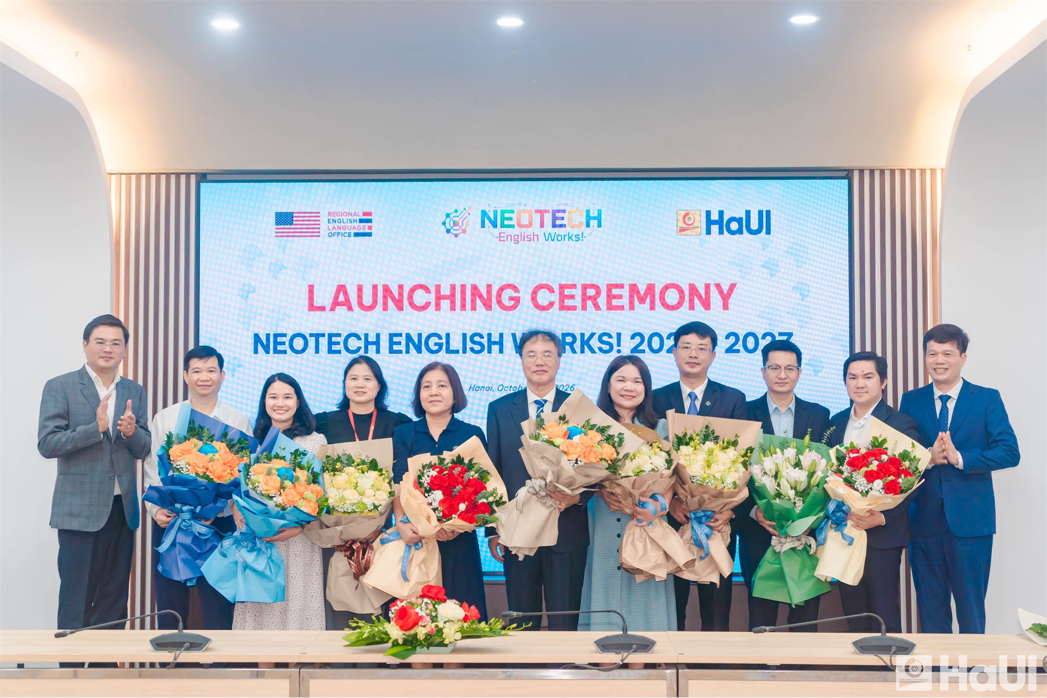 Đại sứ Hoa Kỳ tại Việt Nam Jennifer Wicks dự khai giảng NeoTECH English Works tại Đại học Công nghiệp Hà Nội