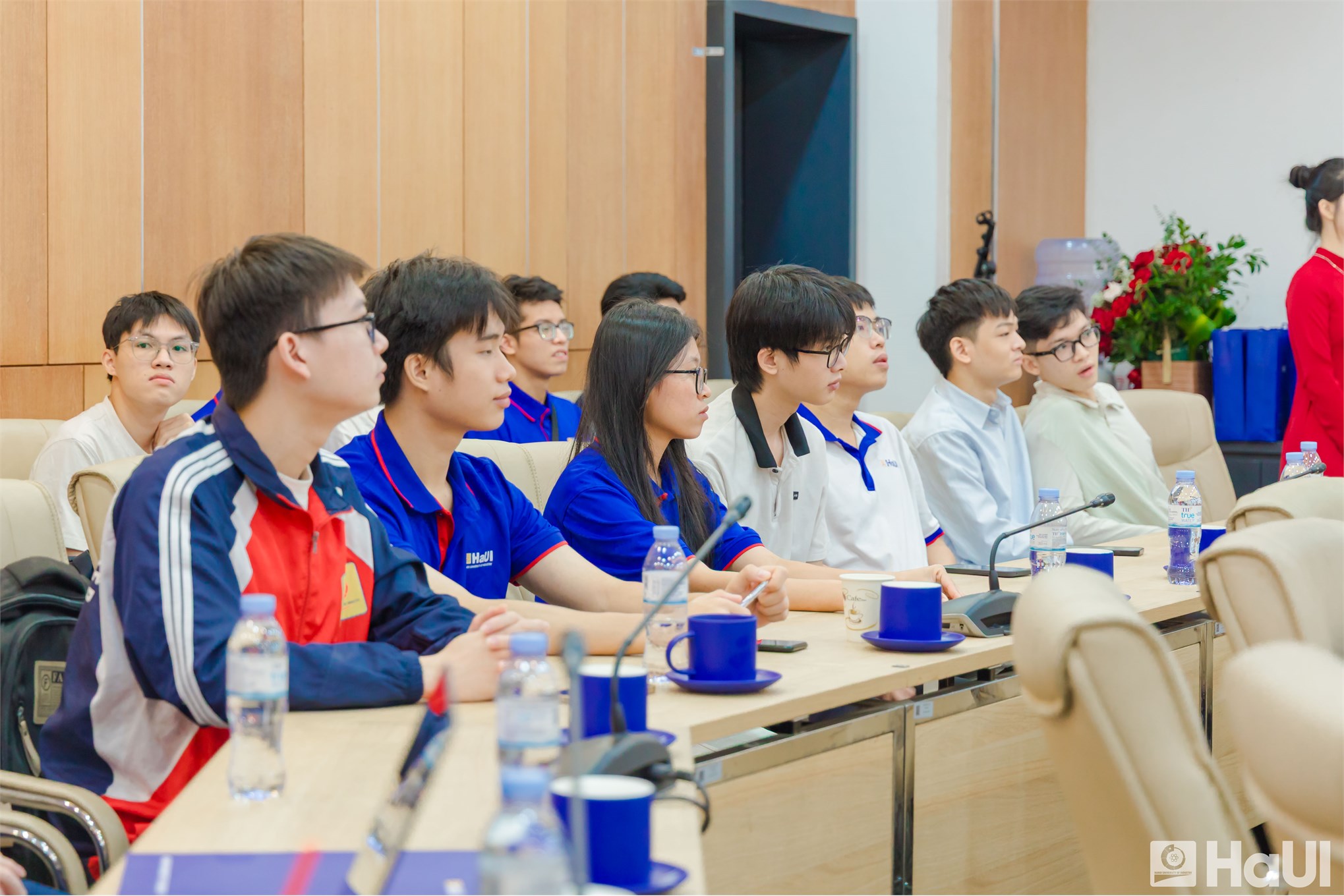 Đại sứ Hoa Kỳ tại Việt Nam Jennifer Wicks dự khai giảng NeoTECH English Works tại Đại học Công nghiệp Hà Nội