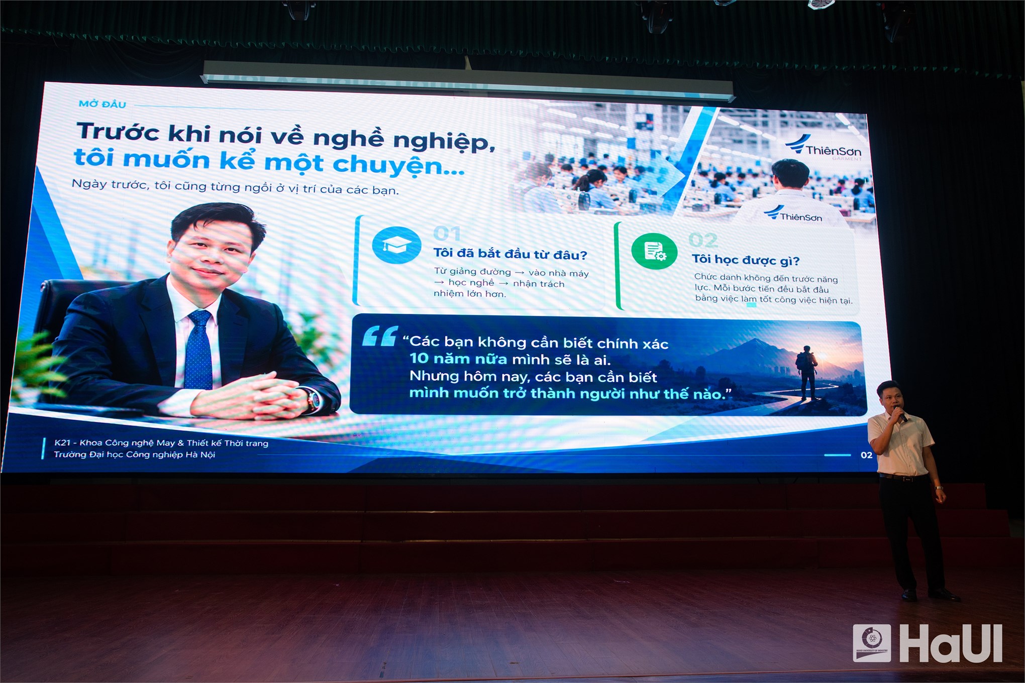 Tọa đàm “Vững bước tương lai”: Định hướng nghề nghiệp cho sinh viên K21 Khoa May và Thiết kế thời trang