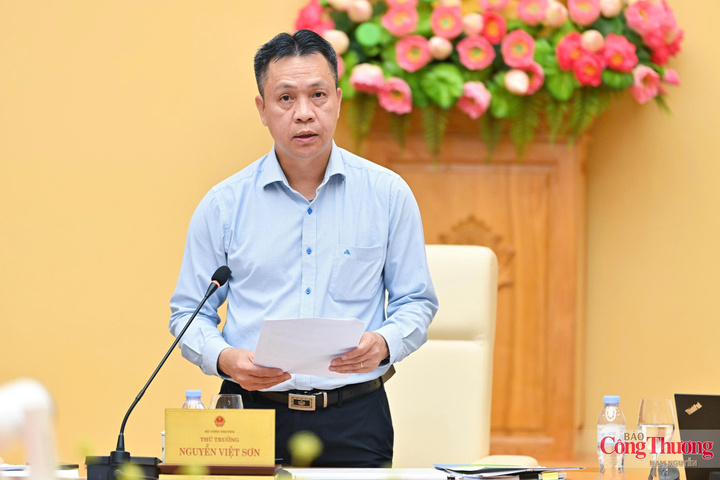 [congthuong] Chùm ảnh: Hội nghị phổ biến và tổ chức triển khai phát triển công nghệ chiến lược ngành Công Thương