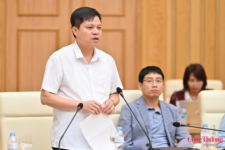 [congthuong] Chùm ảnh: Hội nghị phổ biến và tổ chức triển khai phát triển công nghệ chiến lược ngành Công Thương