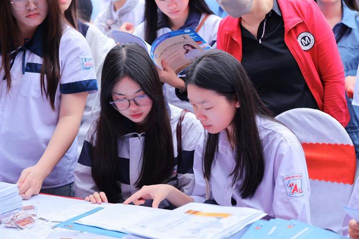 [doisongphapluat] Hơn 2.000 chỉ tiêu xét tuyển bổ sung vào một trường đại học: Cơ hội lớn cho thí sinh trượt đợt 1