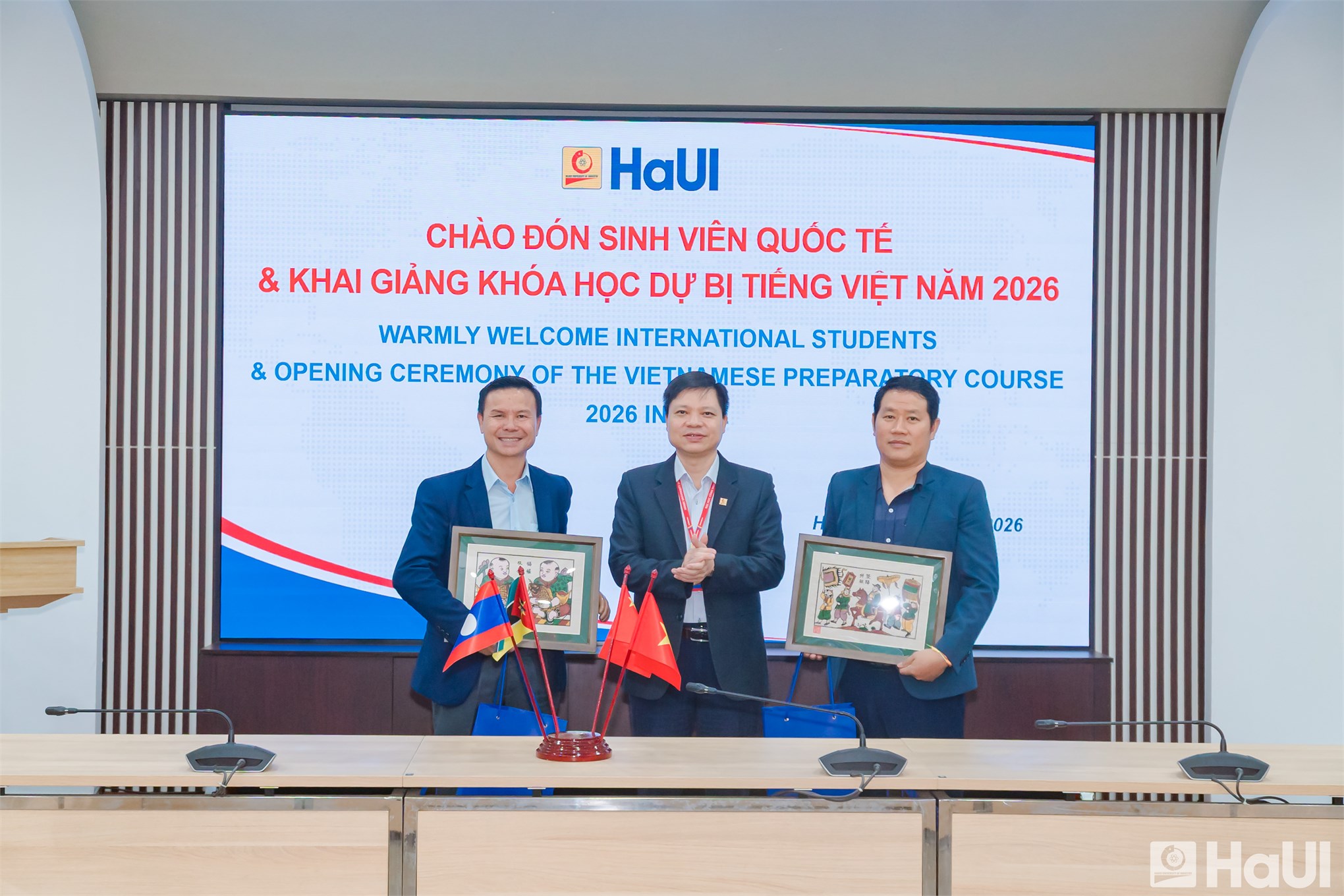 Đại học Công nghiệp Hà Nội đón 50 tân sinh viên quốc tế đến học tập
