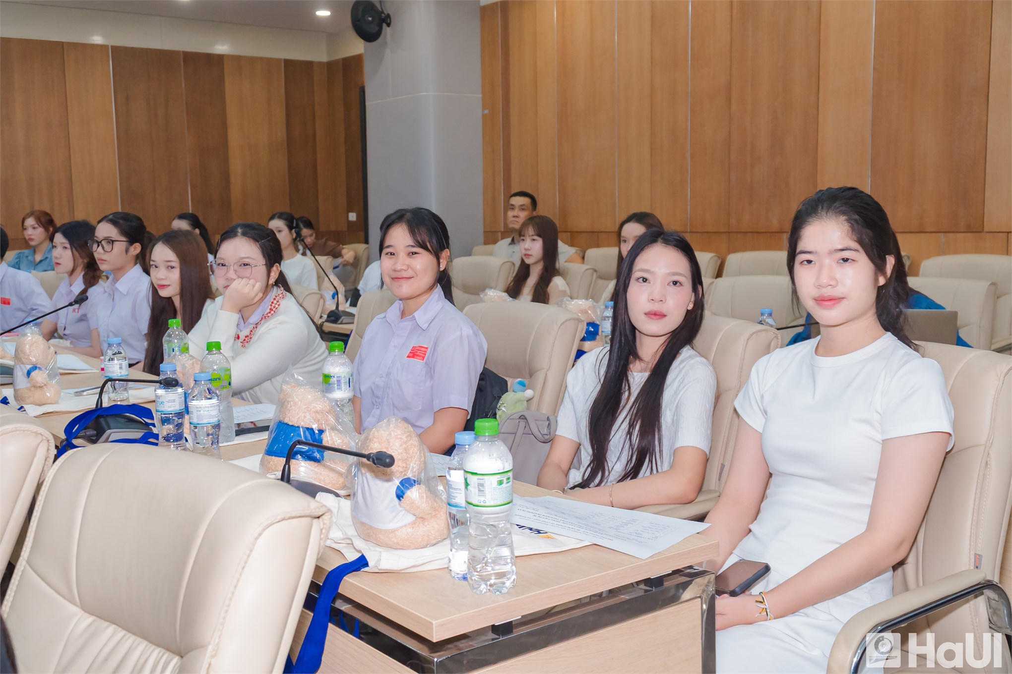Đại học Công nghiệp Hà Nội đón 50 tân sinh viên quốc tế đến học tập