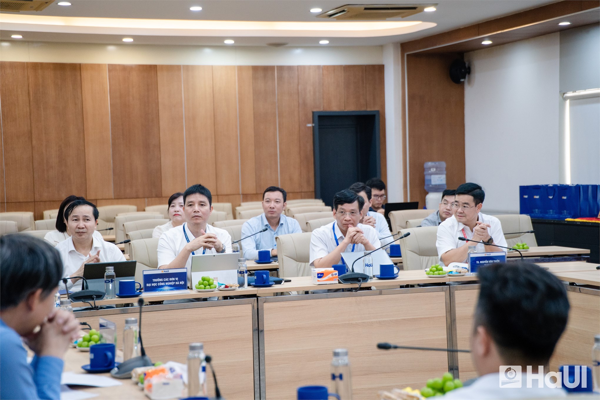 Đại học Công nghiệp Hà Nội chia sẻ mô hình đại học thông minh và kinh nghiệm chuyển đổi số với Học viện Quản lý Giáo dục