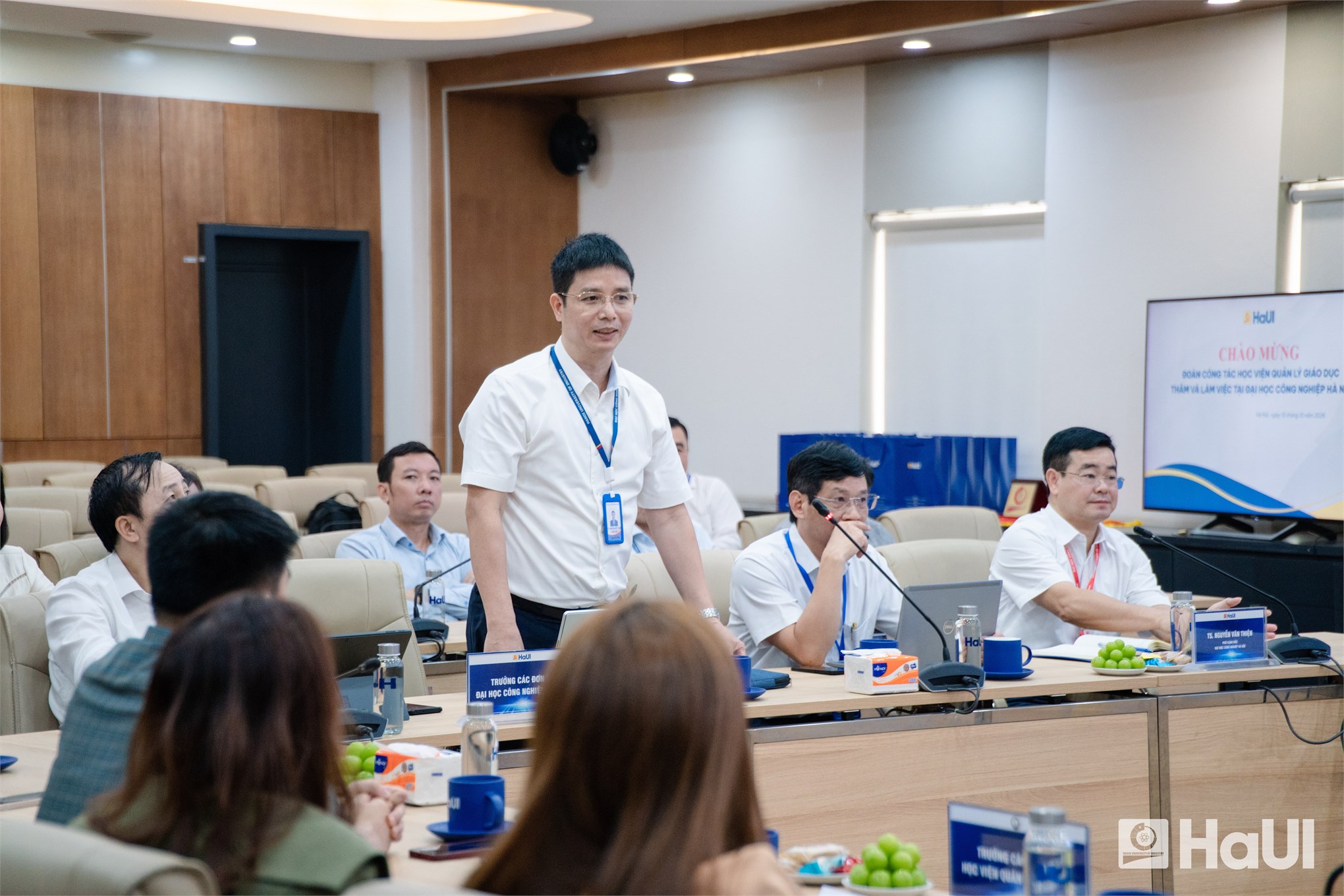 Đại học Công nghiệp Hà Nội chia sẻ mô hình đại học thông minh và kinh nghiệm chuyển đổi số với Học viện Quản lý Giáo dục