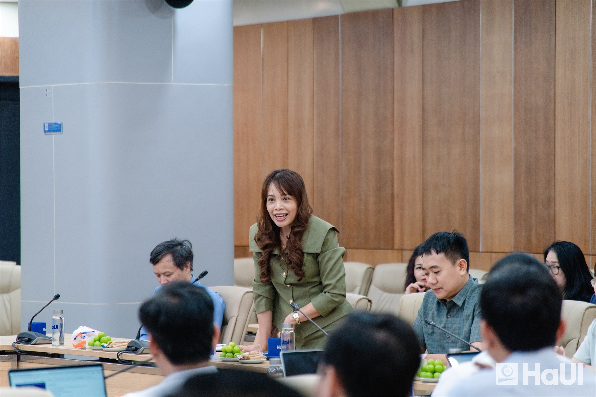 Đại học Công nghiệp Hà Nội chia sẻ mô hình đại học thông minh và kinh nghiệm chuyển đổi số với Học viện Quản lý Giáo dục