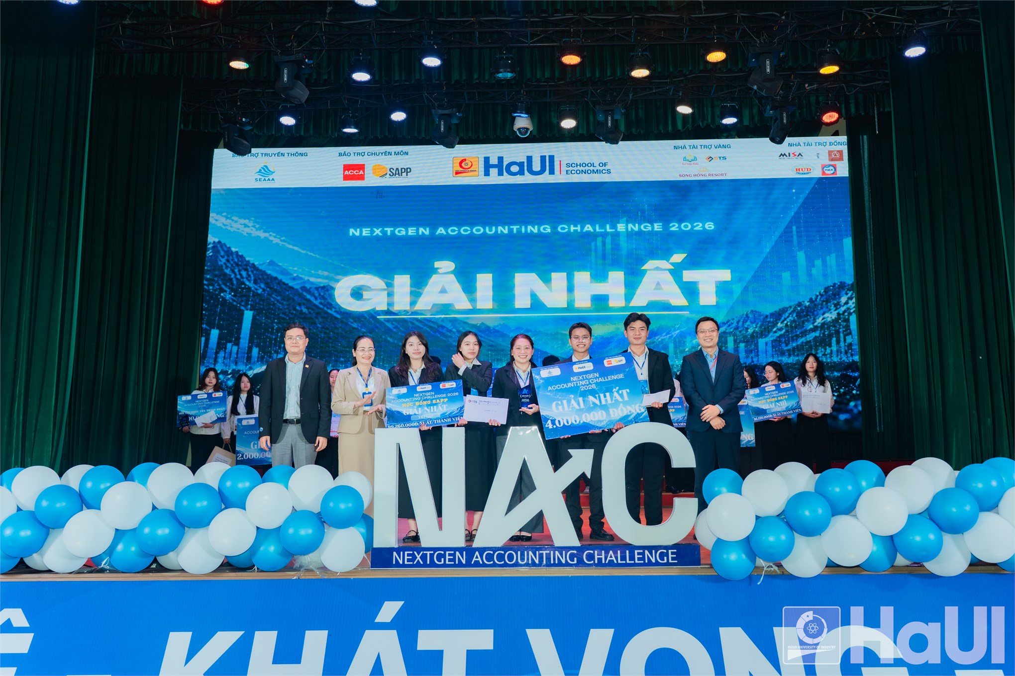 NextGen Accounting Challenge 2026 mùa đầu tiên: 74 đội thi, 24 trường và dấu ấn một sân chơi học thuật mới