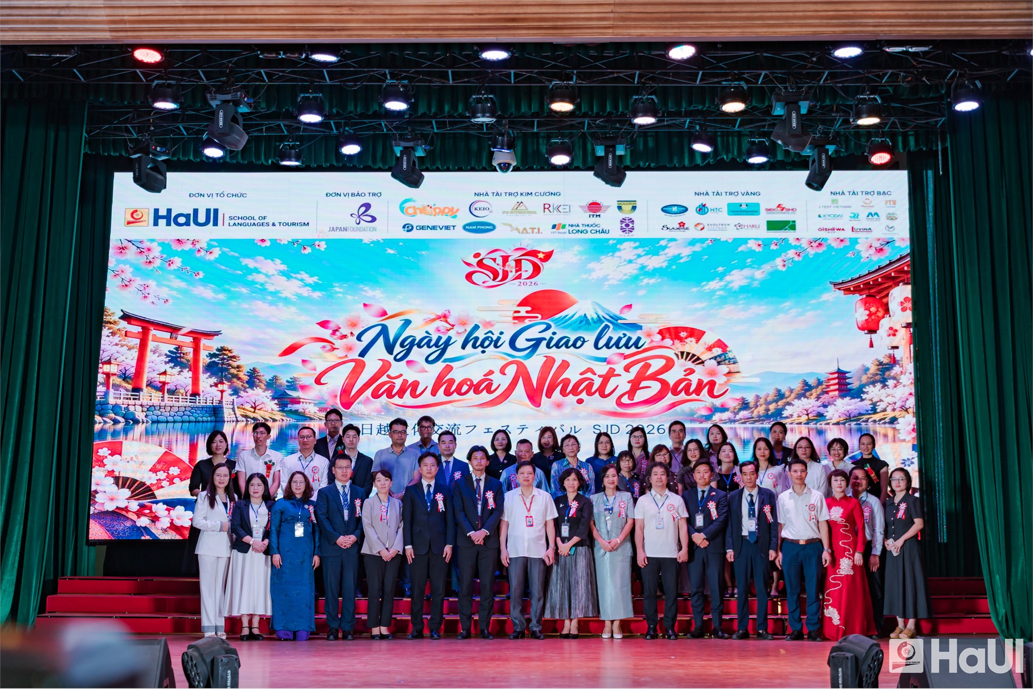 Sắc màu văn hóa và tinh thần đổi mới sáng tạo từ Ngày hội SJD 2026 tại Đại học Công nghiệp Hà Nội