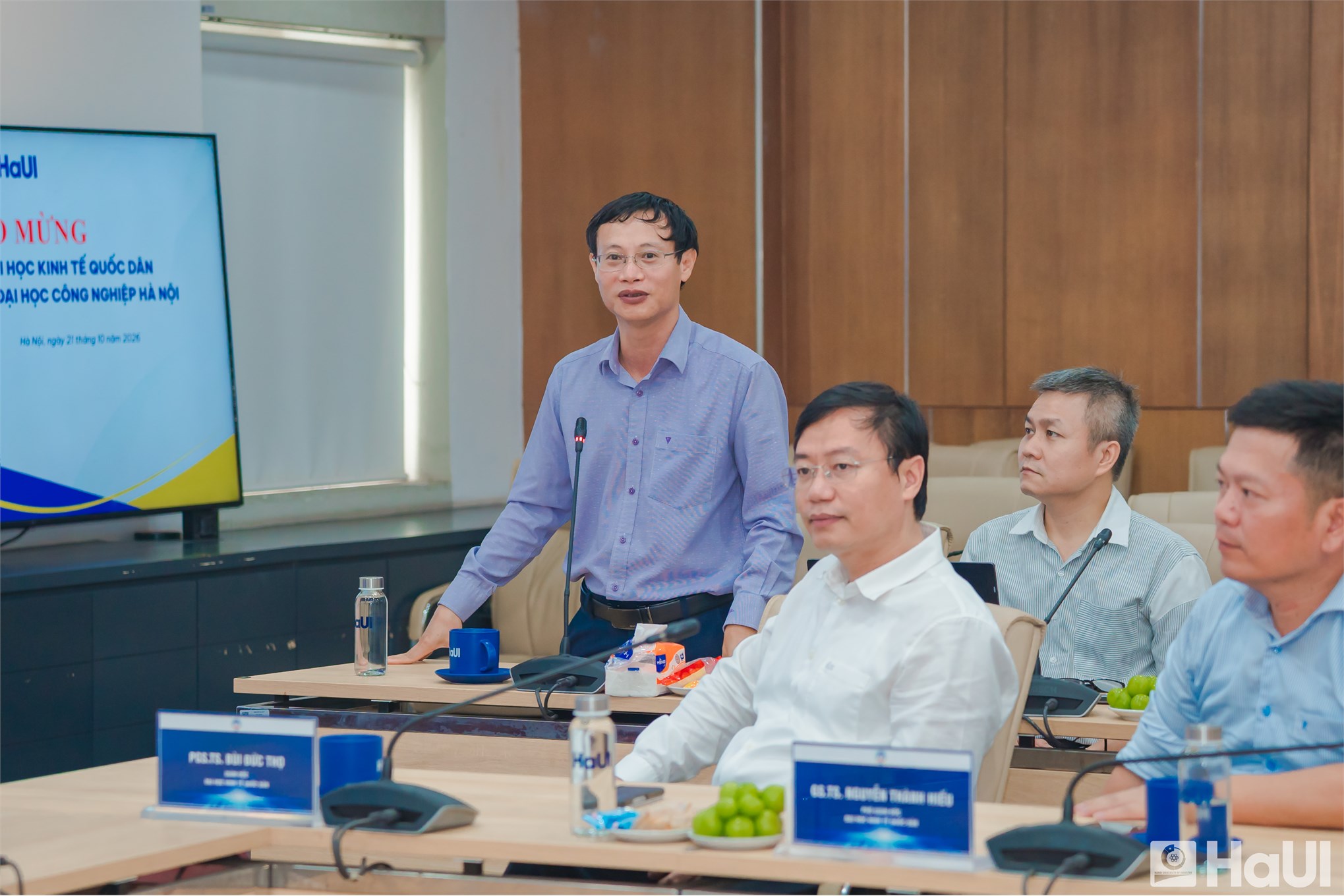 Đại học Công nghiệp Hà Nội và Đại học Kinh tế Quốc dân trao đổi kinh nghiệm quản trị đại học và chuyển đổi số