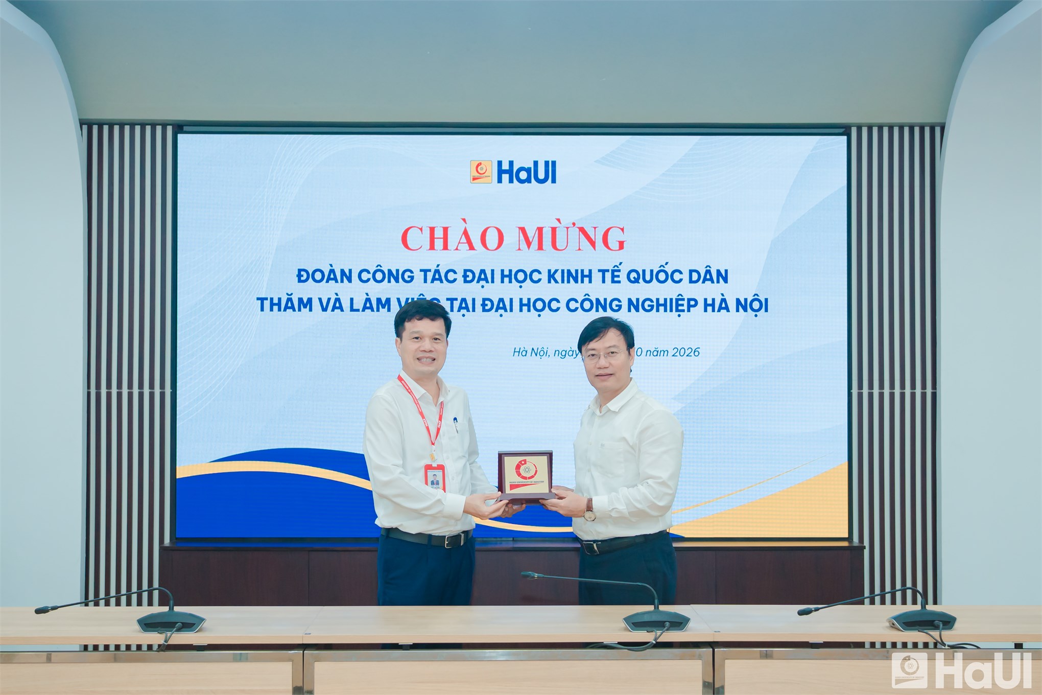 Đại học Công nghiệp Hà Nội và Đại học Kinh tế Quốc dân trao đổi kinh nghiệm quản trị đại học và chuyển đổi số
