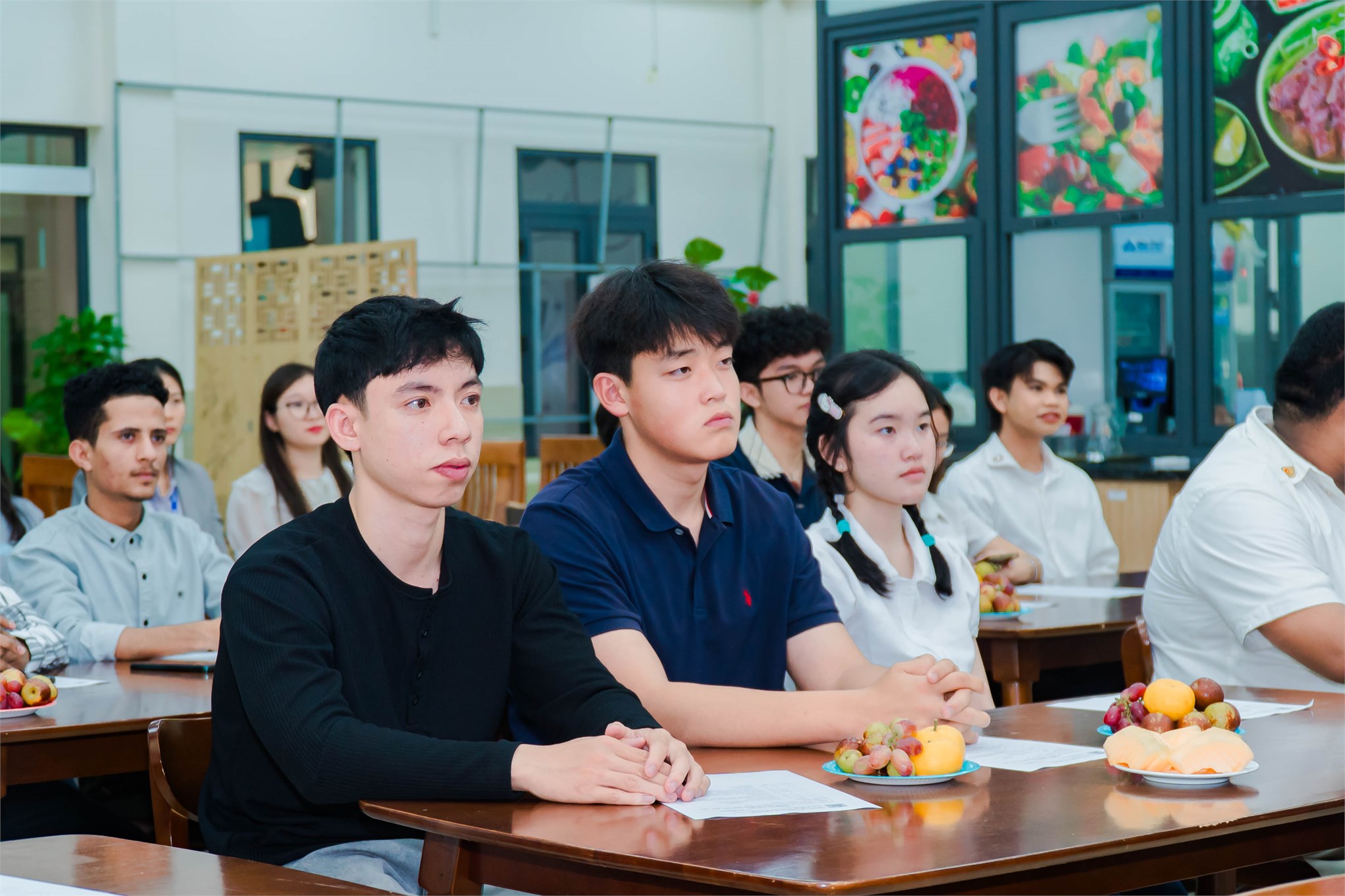 Sắc màu văn hóa hội tụ tại HaUI: Ra mắt Đại sứ sinh viên quốc tế năm học 2026 - 2027