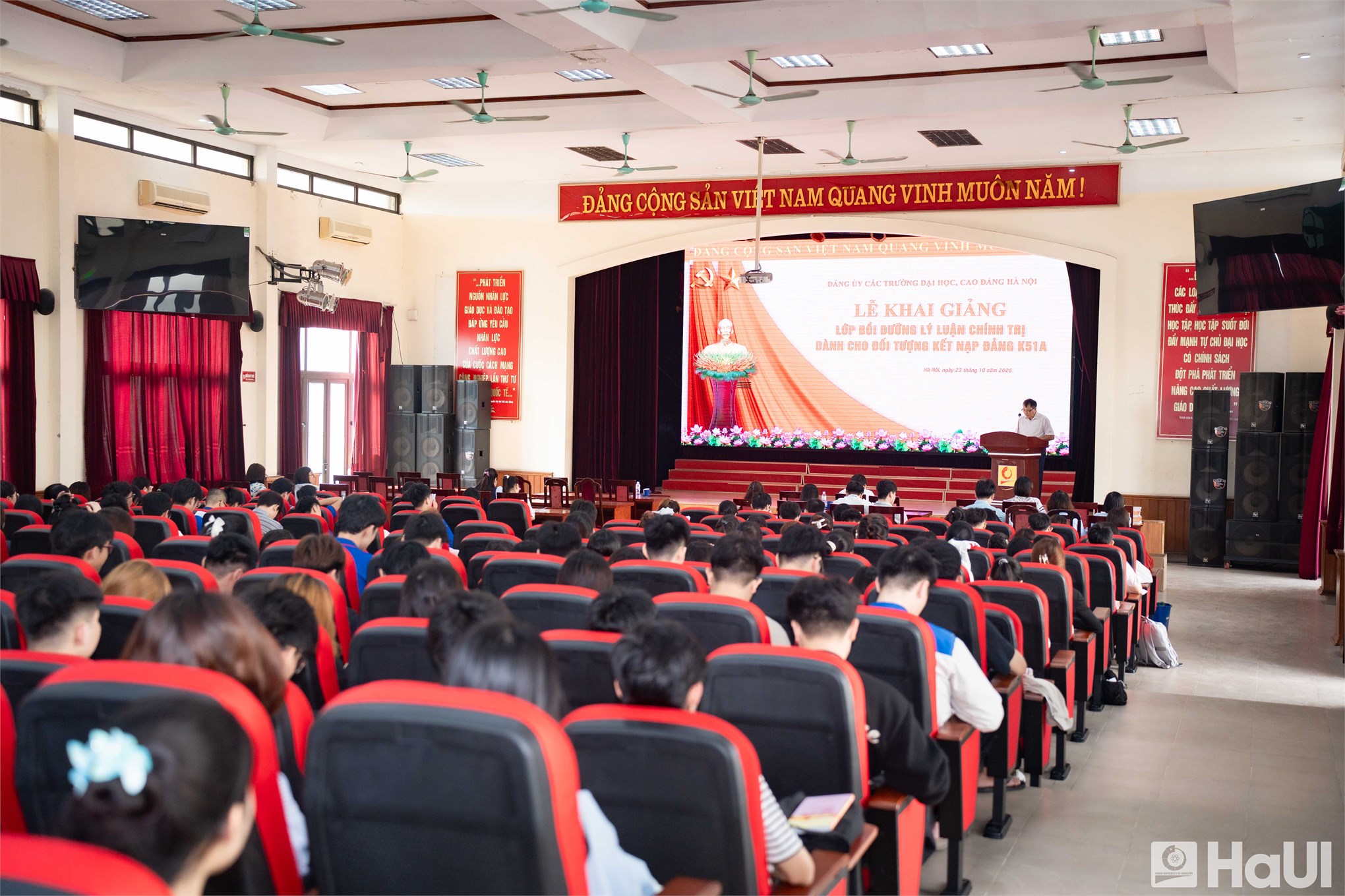 252 quần chúng ưu tú tham gia Lớp bồi dưỡng lý luận chính trị đợt 2 năm 2026