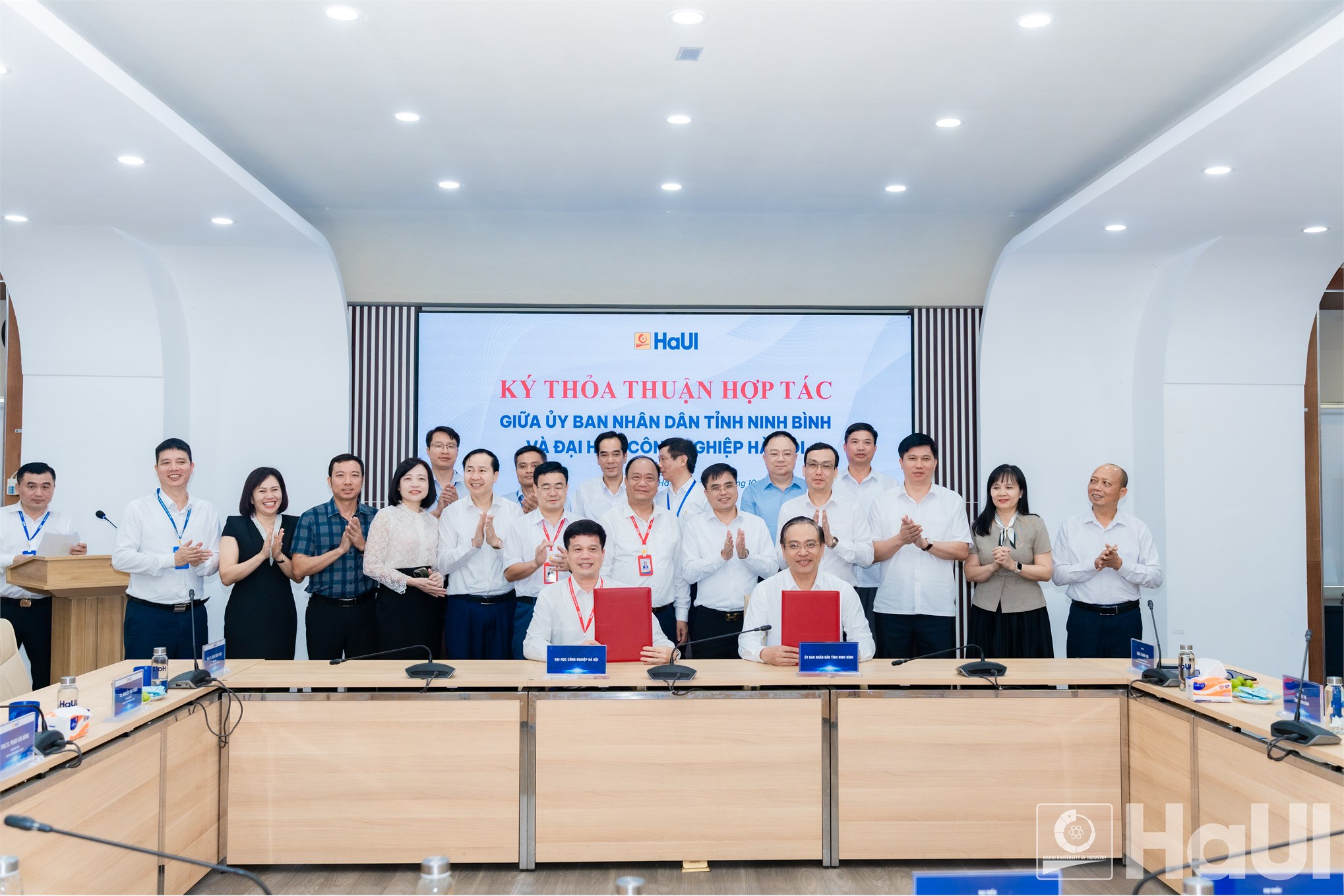Đại học Công nghiệp Hà Nội ký kết thỏa thuận hợp tác với UBND tỉnh Ninh Bình giai đoạn 2026–2030