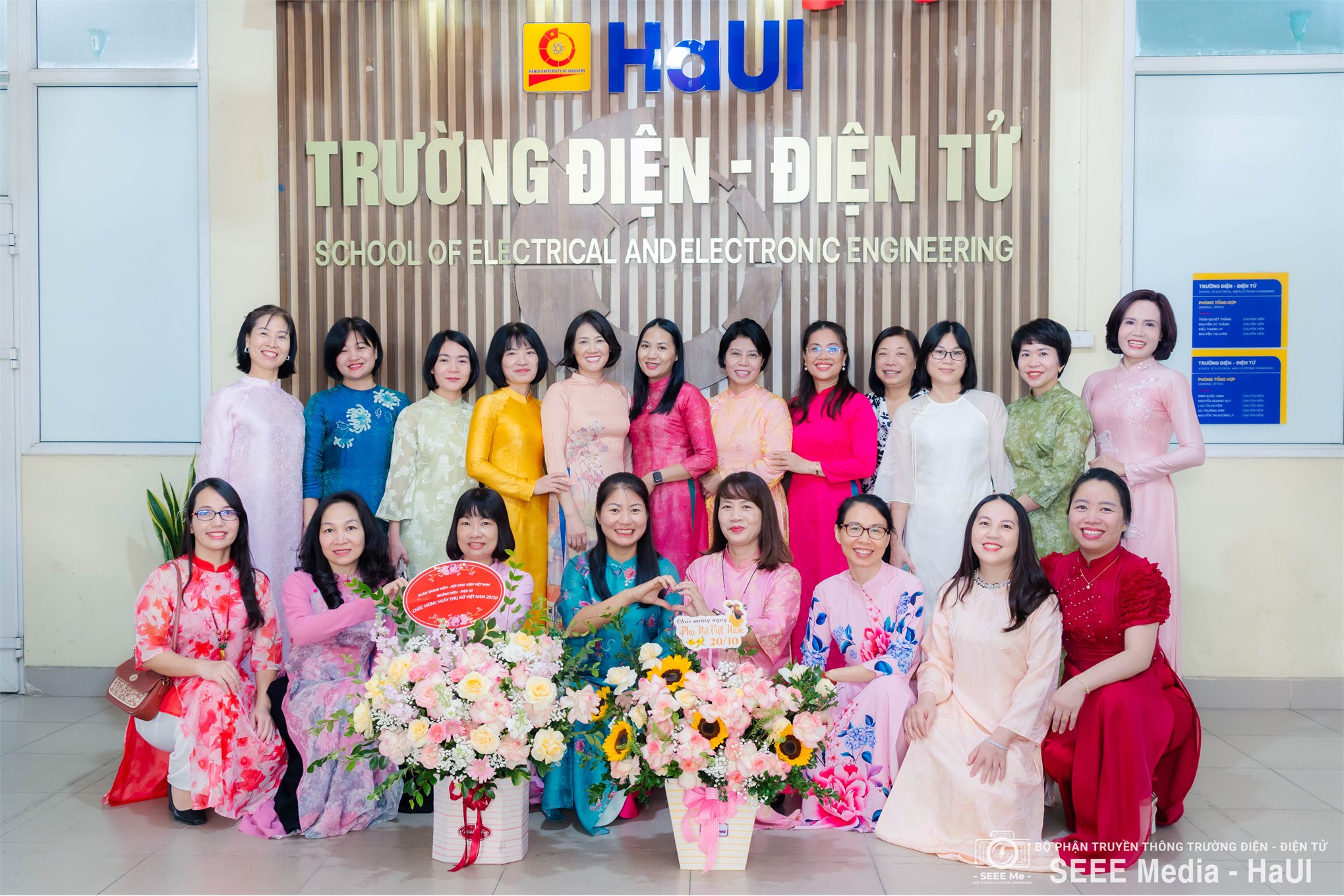 Rạng rỡ không khí ngày 20/10 tại Đại học Công nghiệp Hà Nội