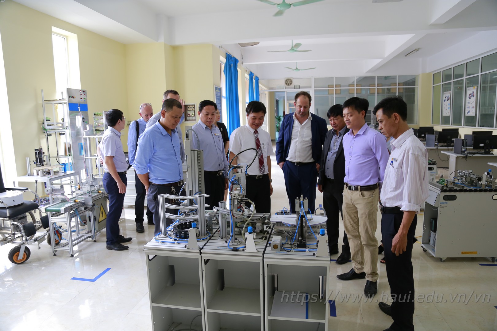 Đại học Công nghiệp Hà Nội trao đổi hợp tác với Tập đoàn Hoffman Group, CHLB Đức