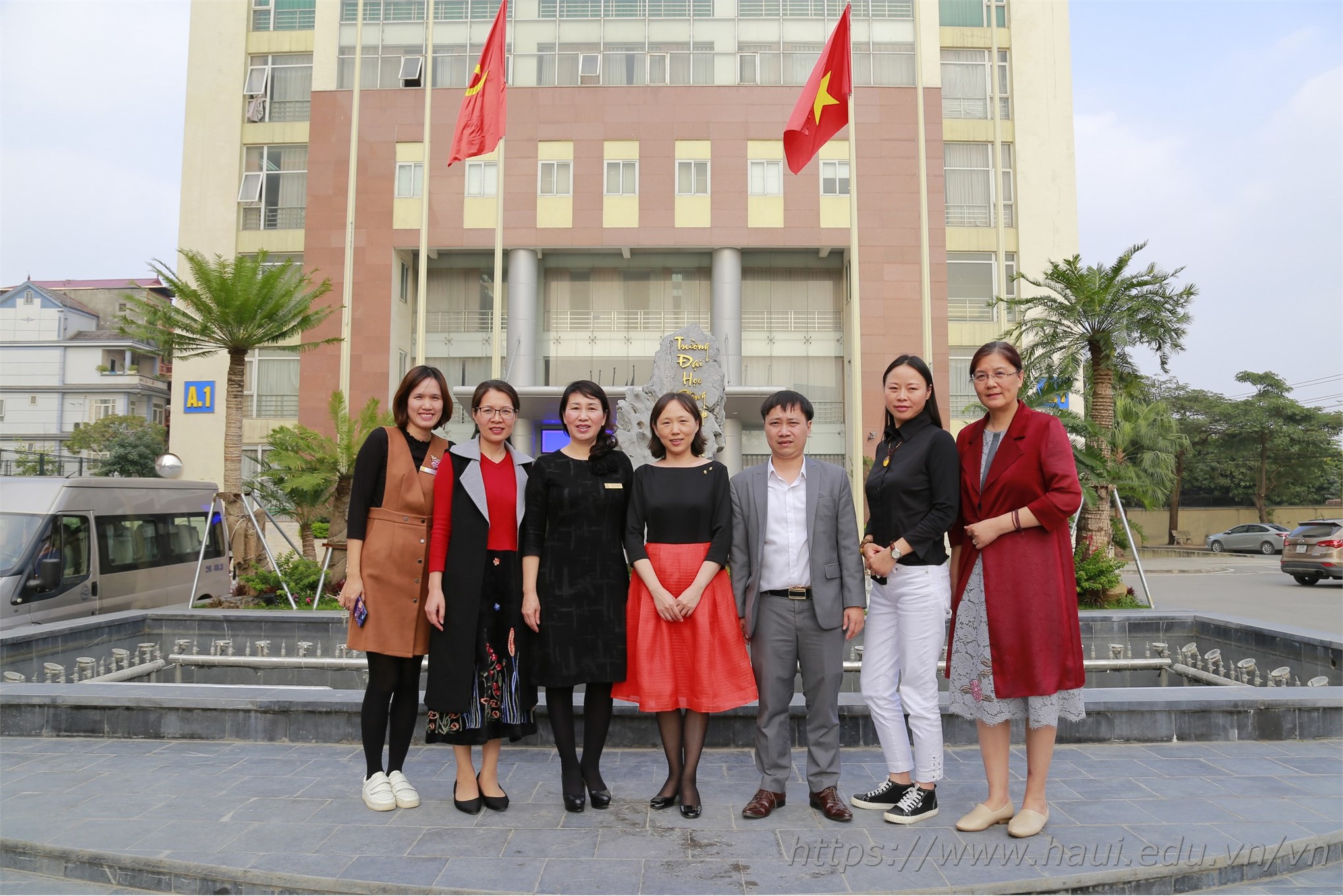 Hanoi University of Industry meets with Zhongyuan University of Technology