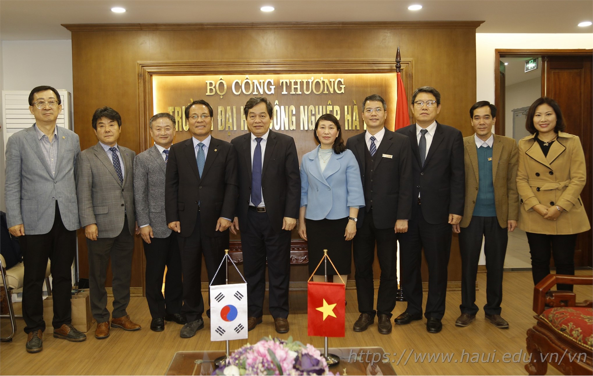 Trường Đại học Hannam, Hàn Quốc đến thăm và làm việc với Trường Đại học Công nghiệp Hà Nội
