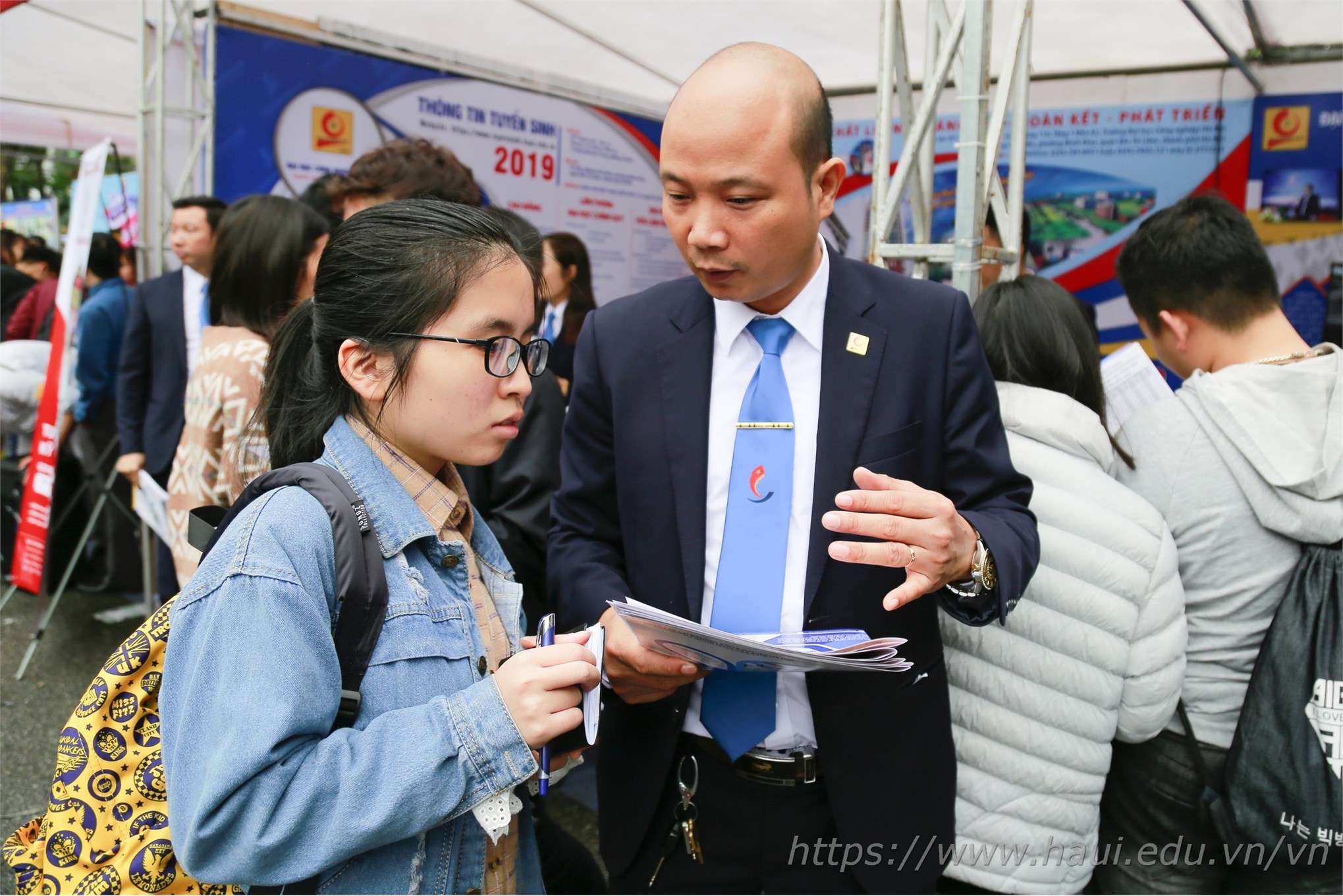 Sức hút của Đại học Công nghiệp Hà Nội tại Ngày hội tư vấn tuyển sinh - hướng nghiệp 2019