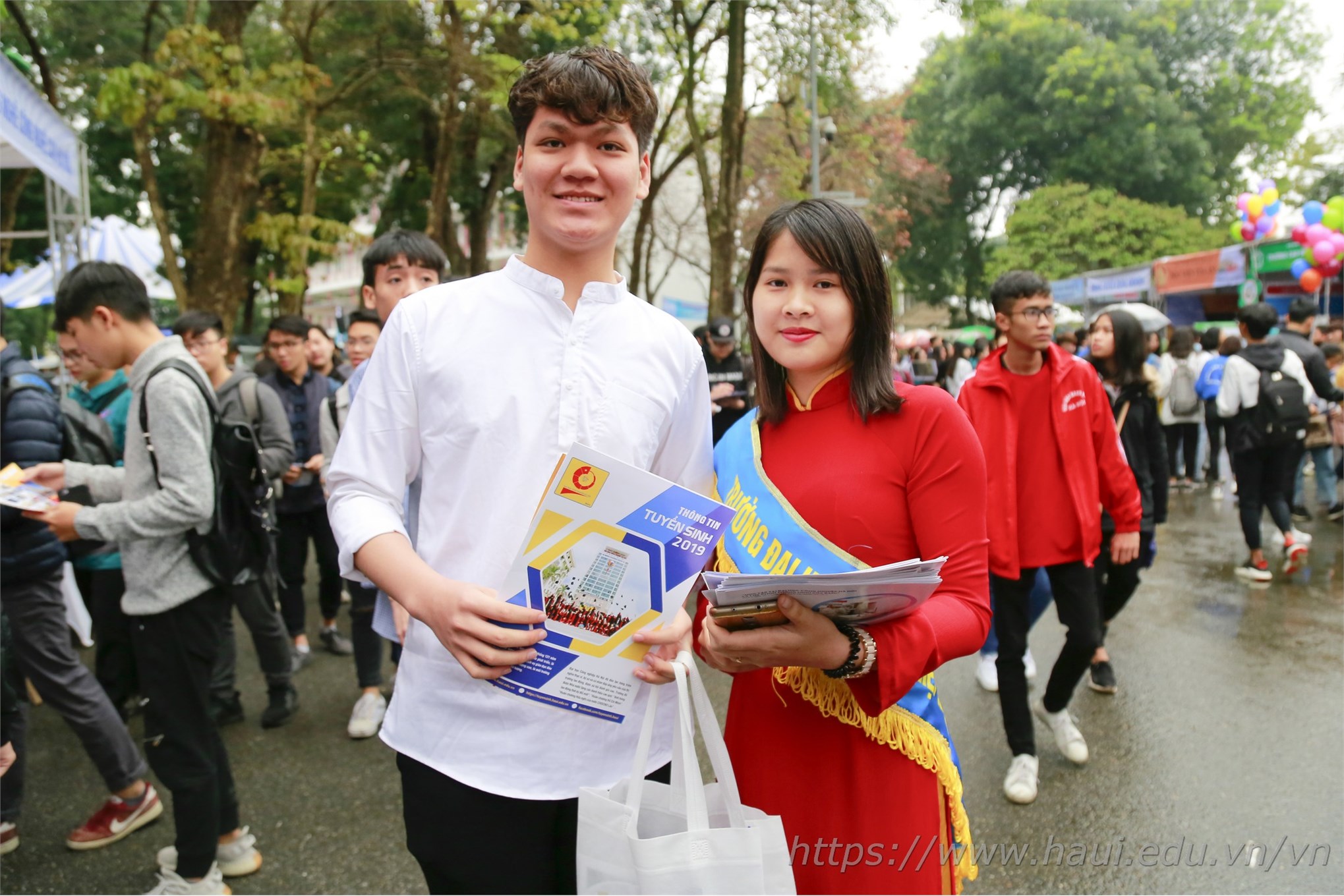 Sức hút của Đại học Công nghiệp Hà Nội tại Ngày hội tư vấn tuyển sinh - hướng nghiệp 2019