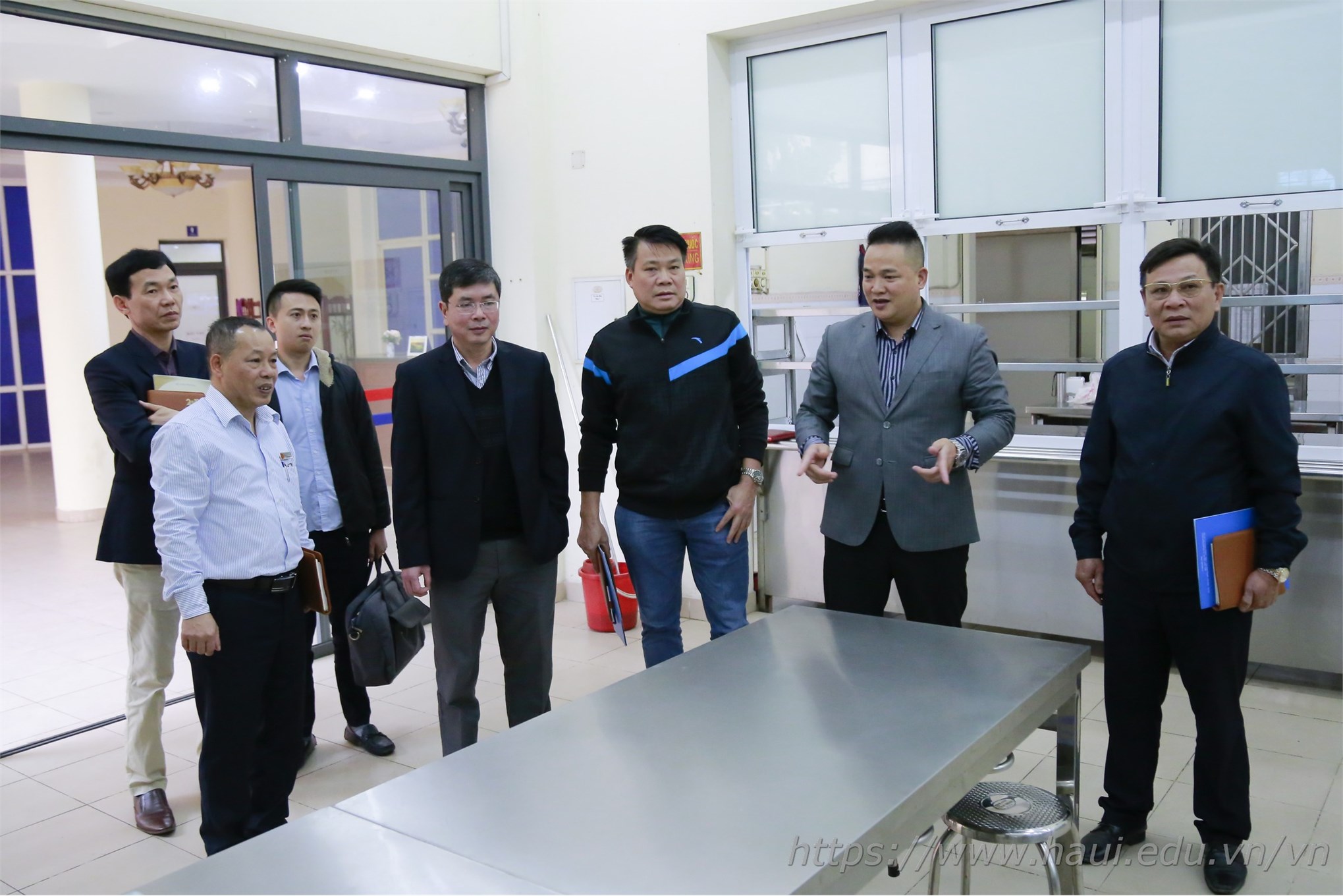 Đoàn cán bộ Học viện Chính sách và Phát triển thăm và làm việc tại Đại học Công nghiệp Hà Nội