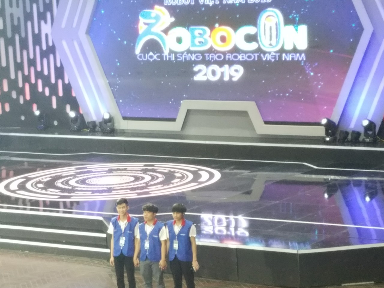 Đội DCN-ME Khoa Cơ khí, chính thức giành tấm vé tham gia vòng chung kết toàn quốc Robocon 2019