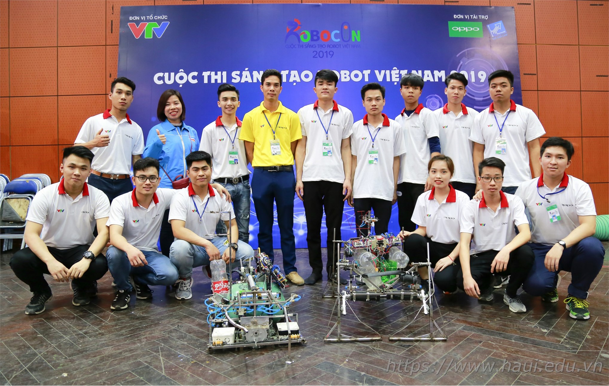 05 đội tuyển Robocon ĐHCNHN toàn thắng tại cuộc thi sáng tạo Robot Việt Nam năm 2019 - khu vực phía Bắc