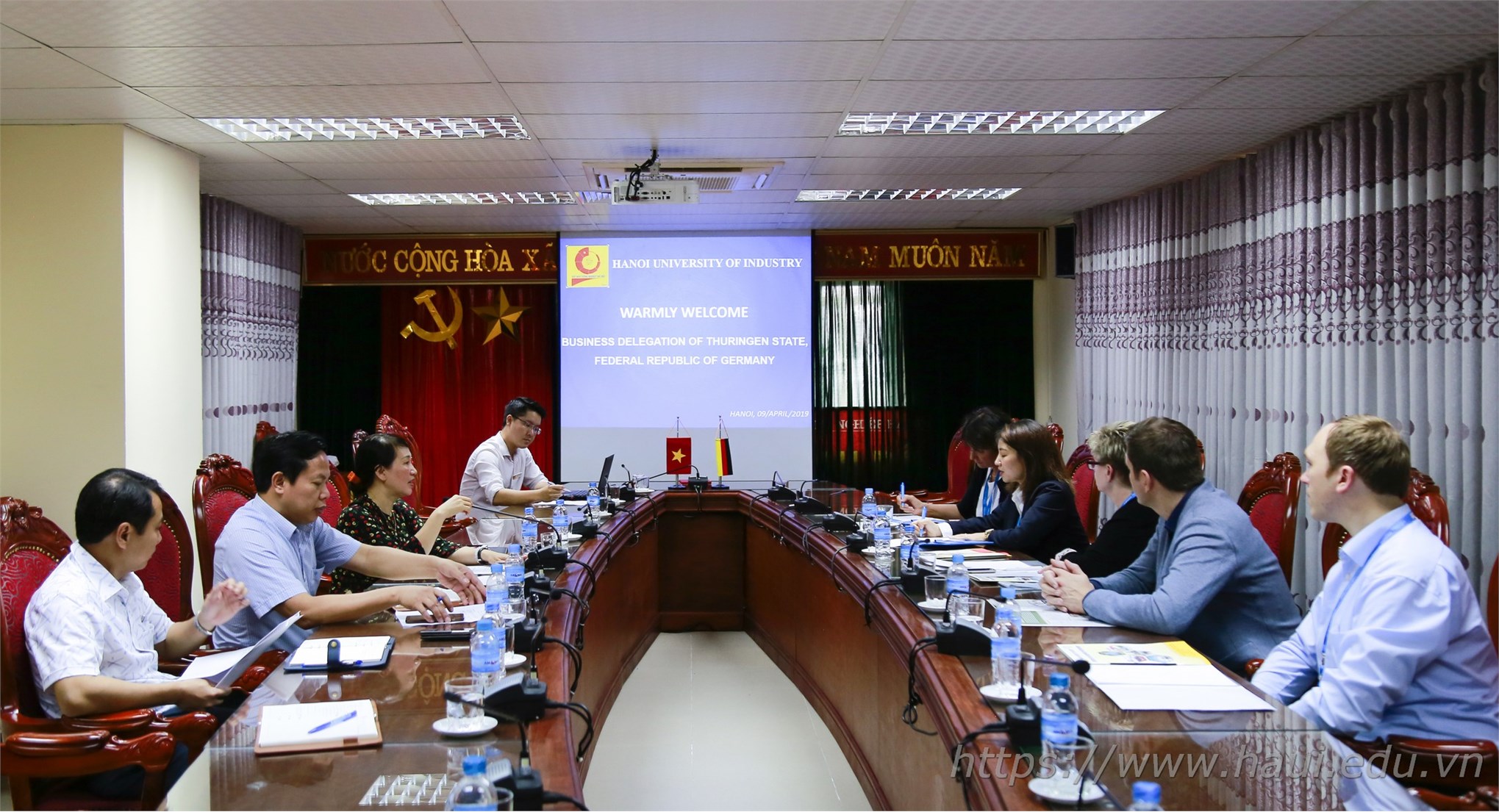 Business delegation of Thuringen, Germany paid a working visit to Hanoi University of Industry