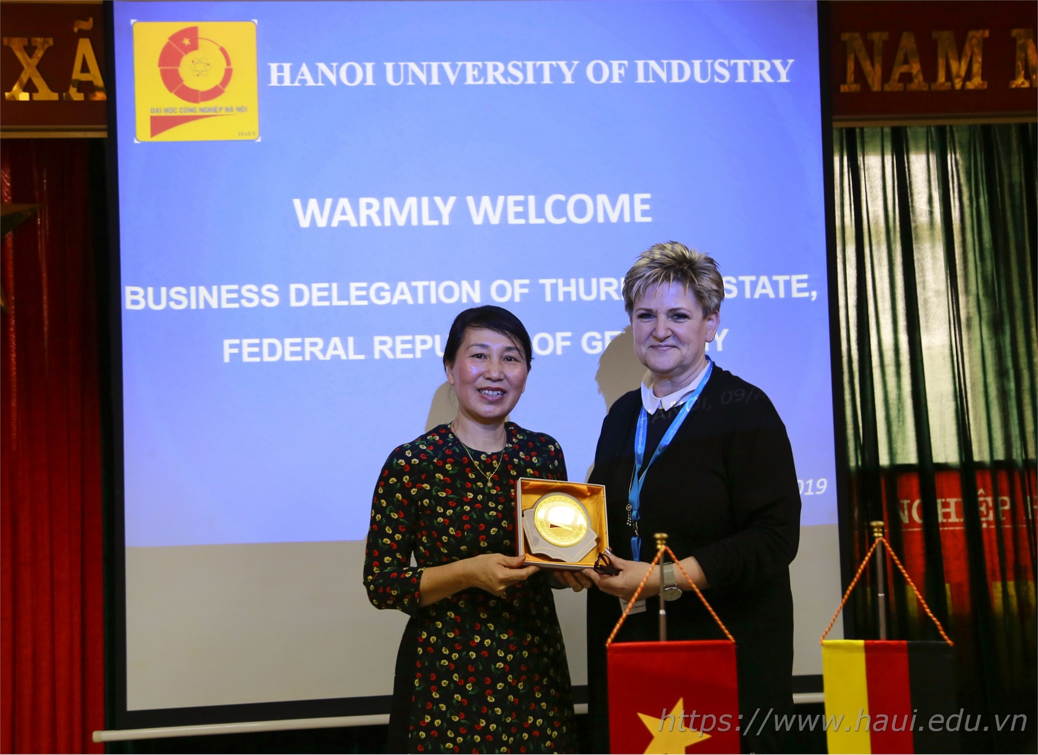 Business delegation of Thuringen, Germany paid a working visit to Hanoi University of Industry