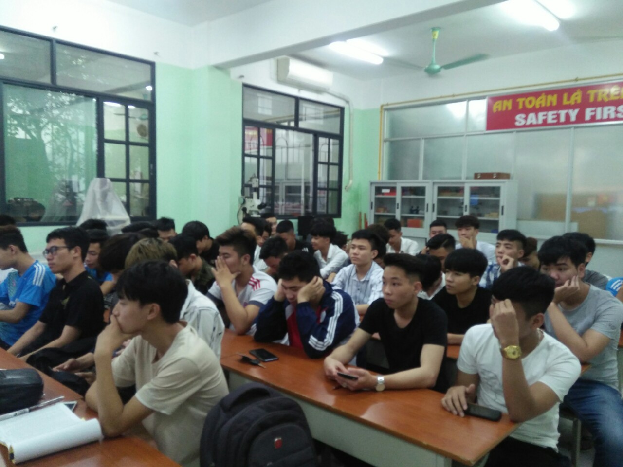 Đại hội chi đoàn các lớp CĐ khóa 20 - TT Việt Nhật