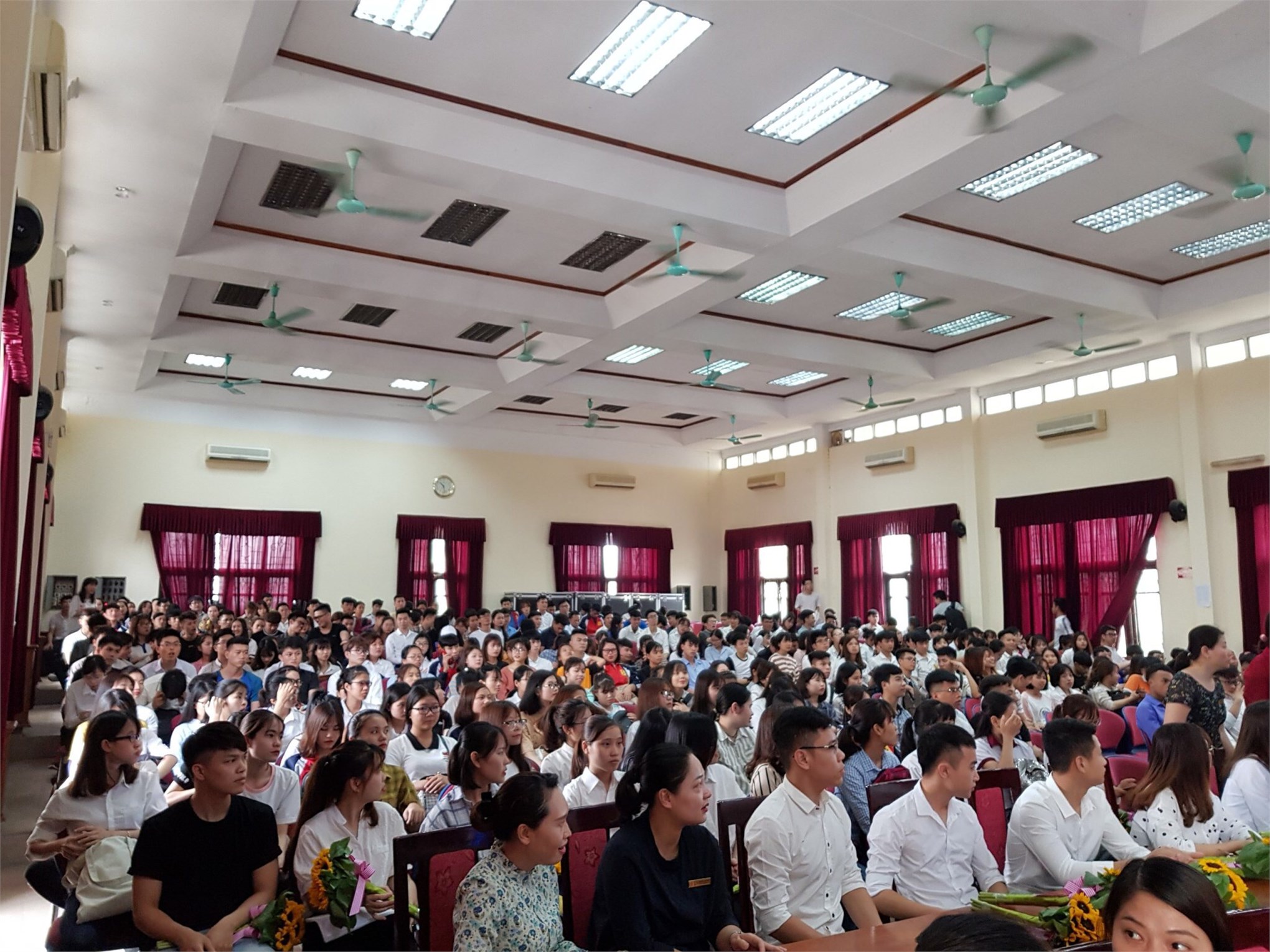 Lễ tổng kết và trao học bổng Nguyễn Thanh Bình năm học 2017-2018