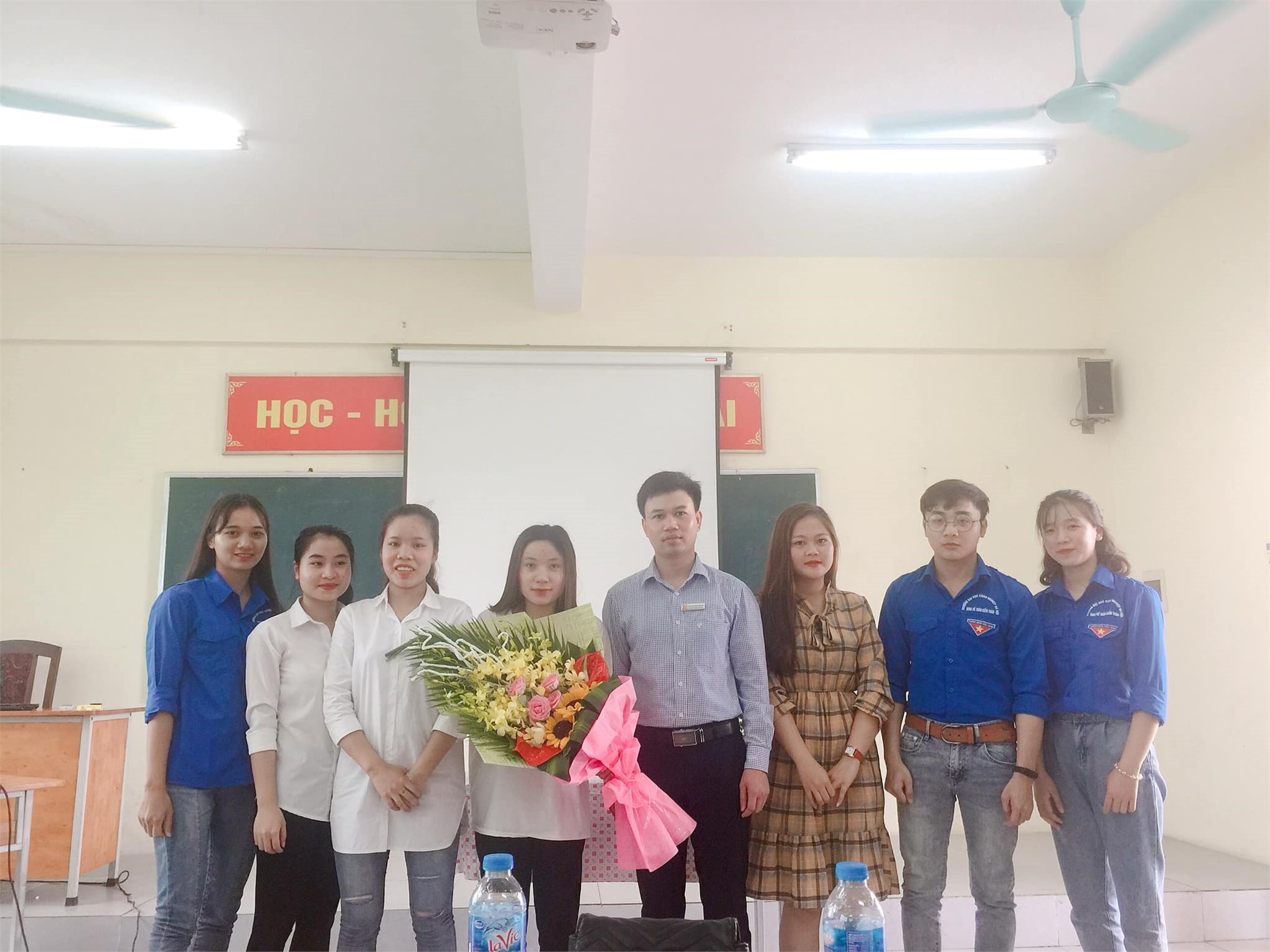 Đại hội chi đoàn- Chi đoàn Đại học kế toán khóa 13