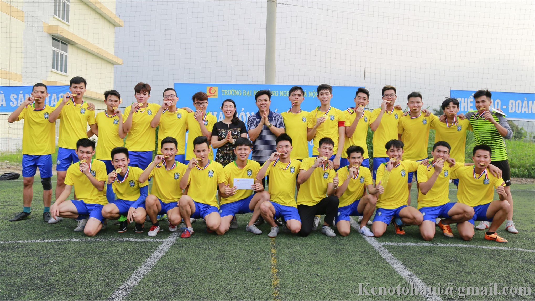 Đội tuyển bóng đá Khoa Công nghệ ô tô đăng quang tại giải bóng đá Nam học sinh sinh viên trường Đại học công nghiệp Hà Nội năm 2019
