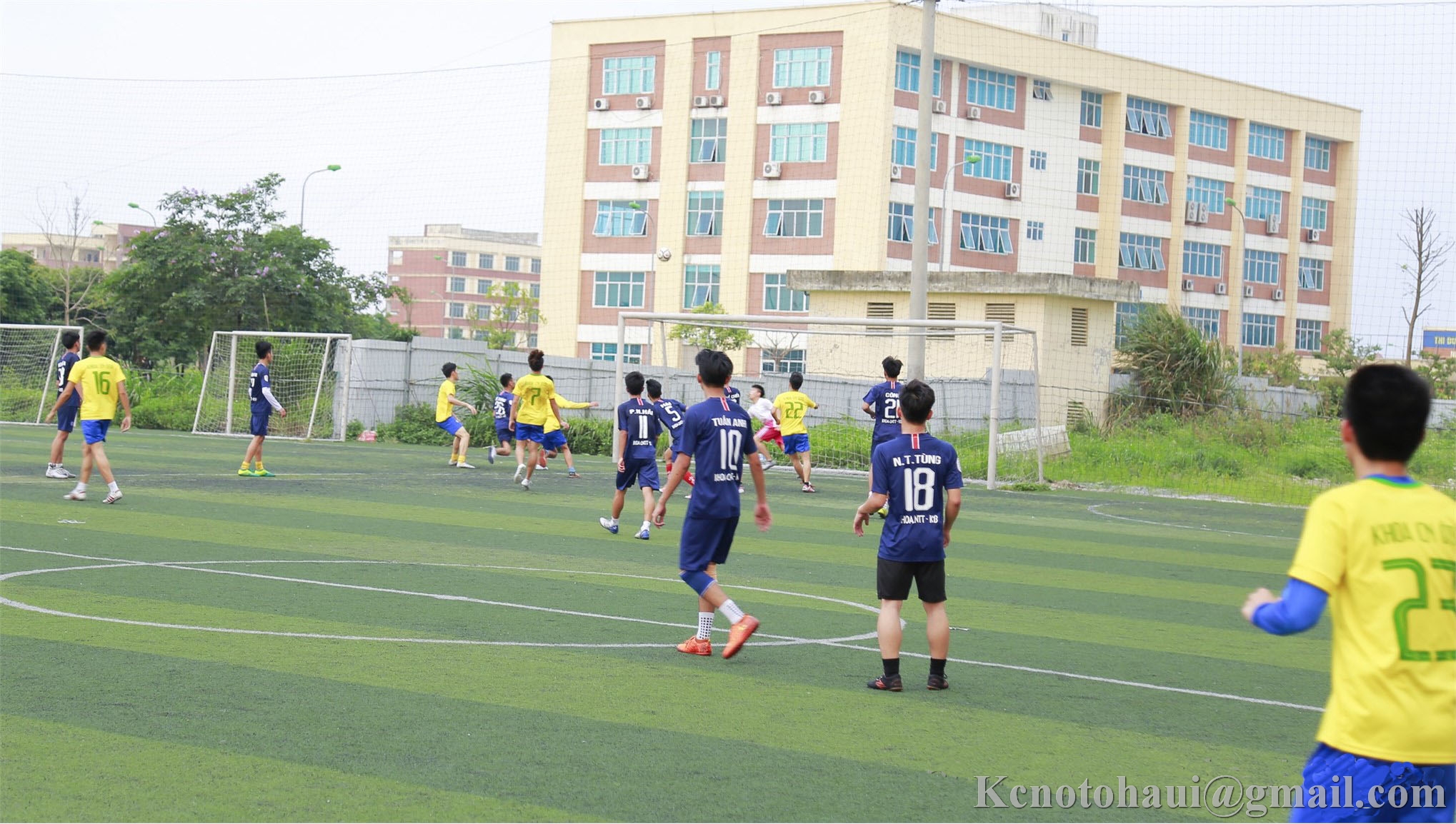 Đội tuyển bóng đá Khoa Công nghệ ô tô đăng quang tại giải bóng đá Nam học sinh sinh viên trường Đại học công nghiệp Hà Nội năm 2019