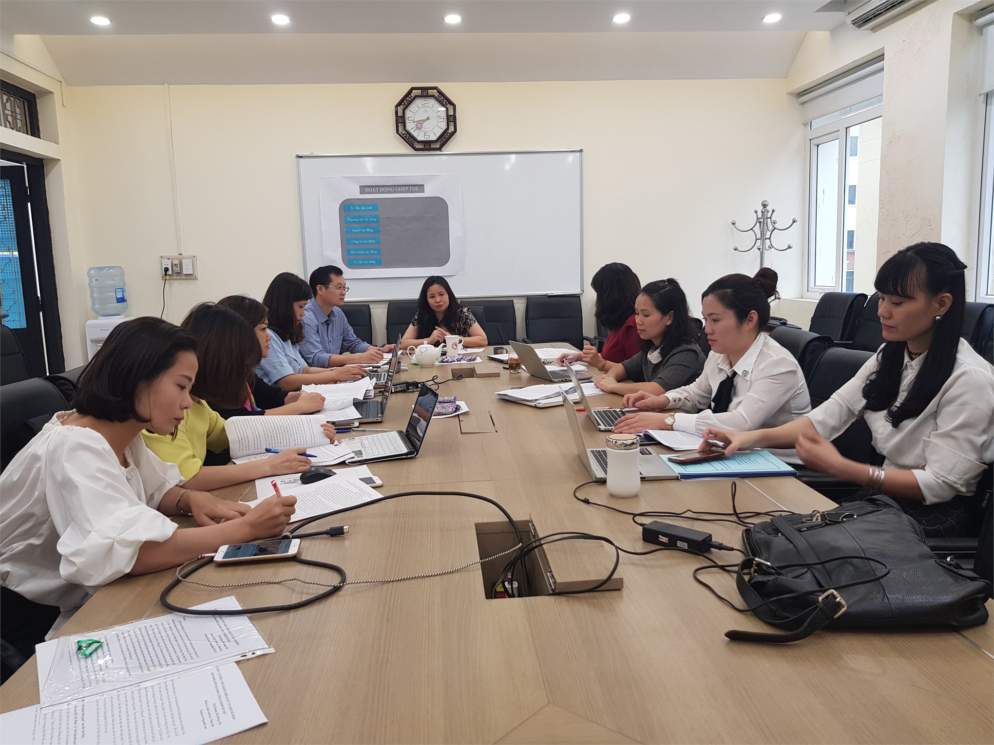 Xét duyệt nội dung các bài hội thảo khoa học lần thứ 4 Khoa Lý luận Chính trị - Pháp luật