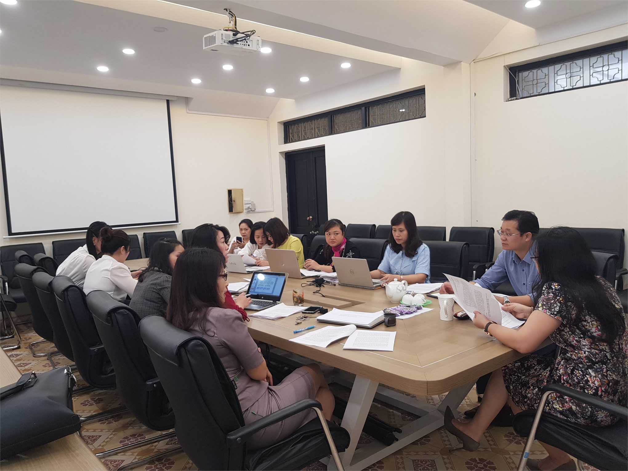 Xét duyệt nội dung các bài hội thảo khoa học lần thứ 4 Khoa Lý luận Chính trị - Pháp luật