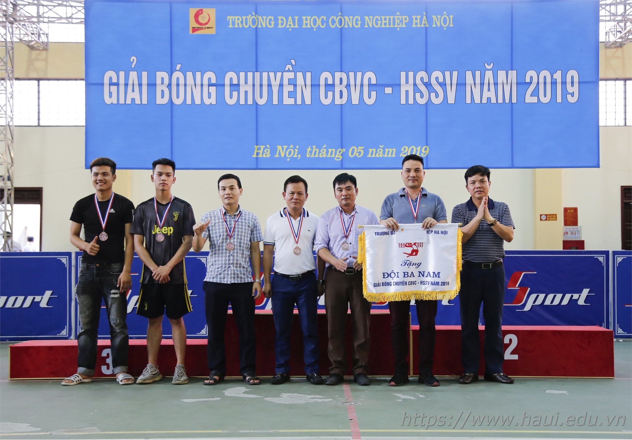 Giải bóng chuyền CBVC-HSSV Đại học Công nghiệp Hà Nội 2019