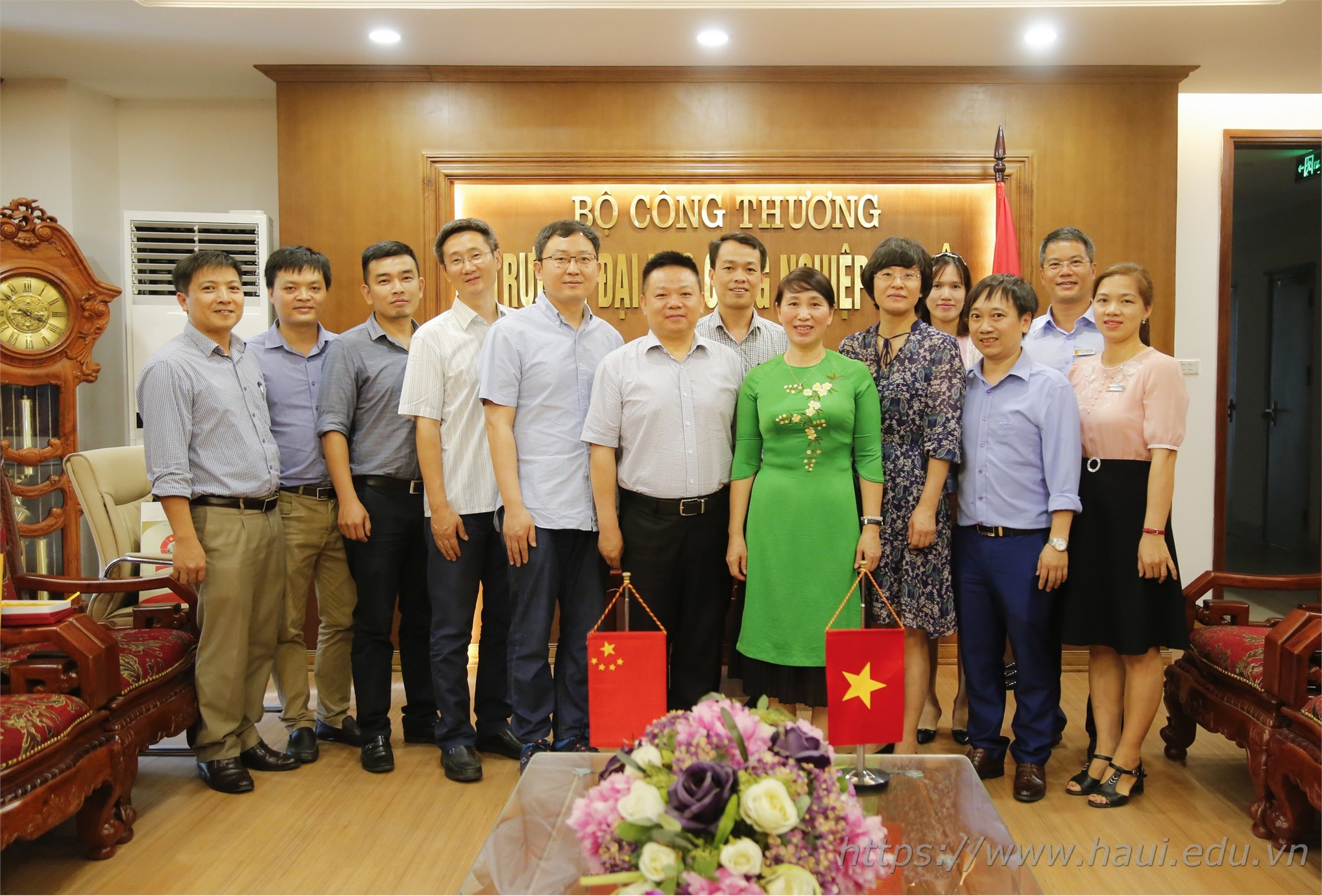 Đoàn cán bộ Đại học Hồ Nam thăm và làm việc tại Đại học Công nghiệp Hà Nội