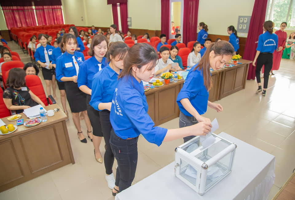 ĐẠI HỘI ĐẠI BIỂU LIÊN CHI ĐOÀN KHOA CN MAY &TKTT LẦN THỨ IX, NHIỆM KỲ 2019 -2022